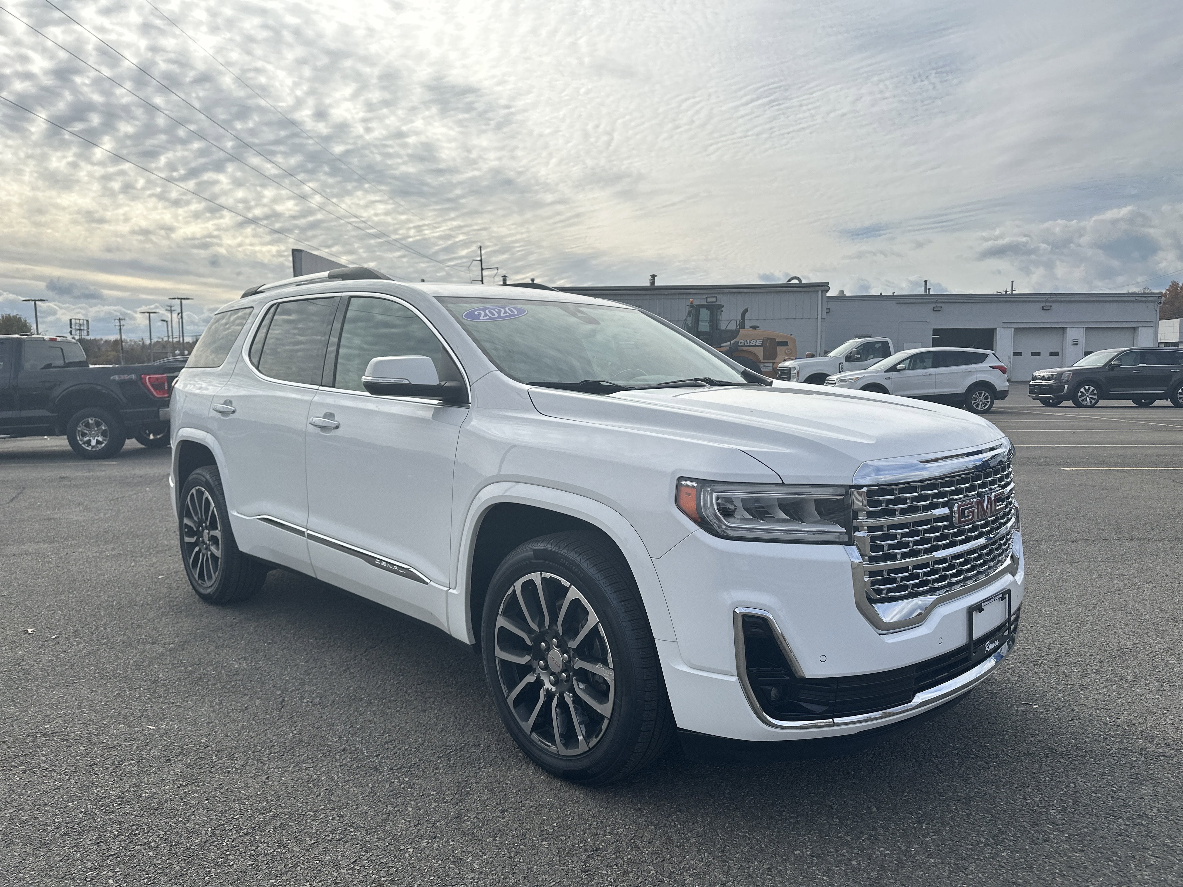 2020 GMC Acadia Denali