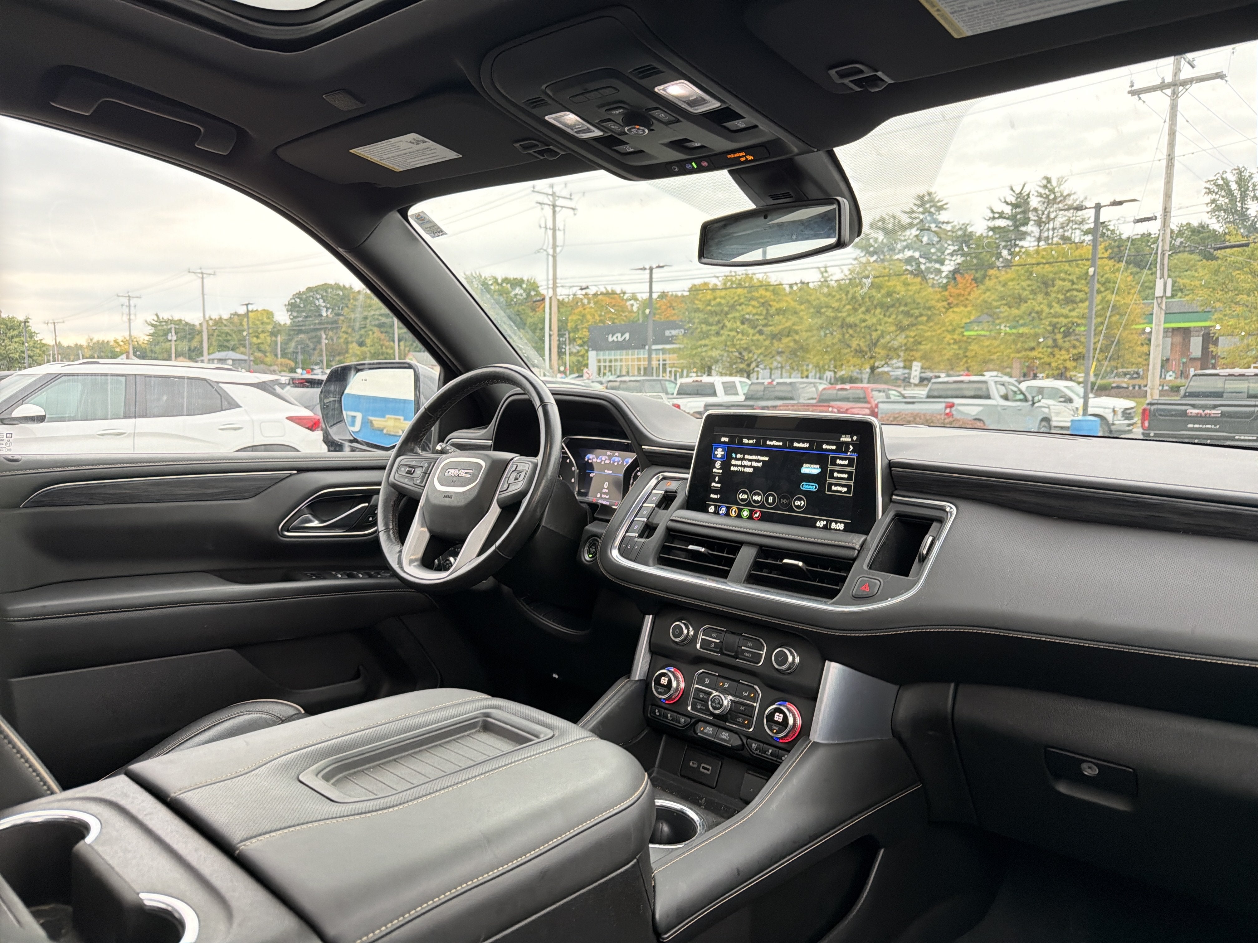 2021 GMC Yukon SLT