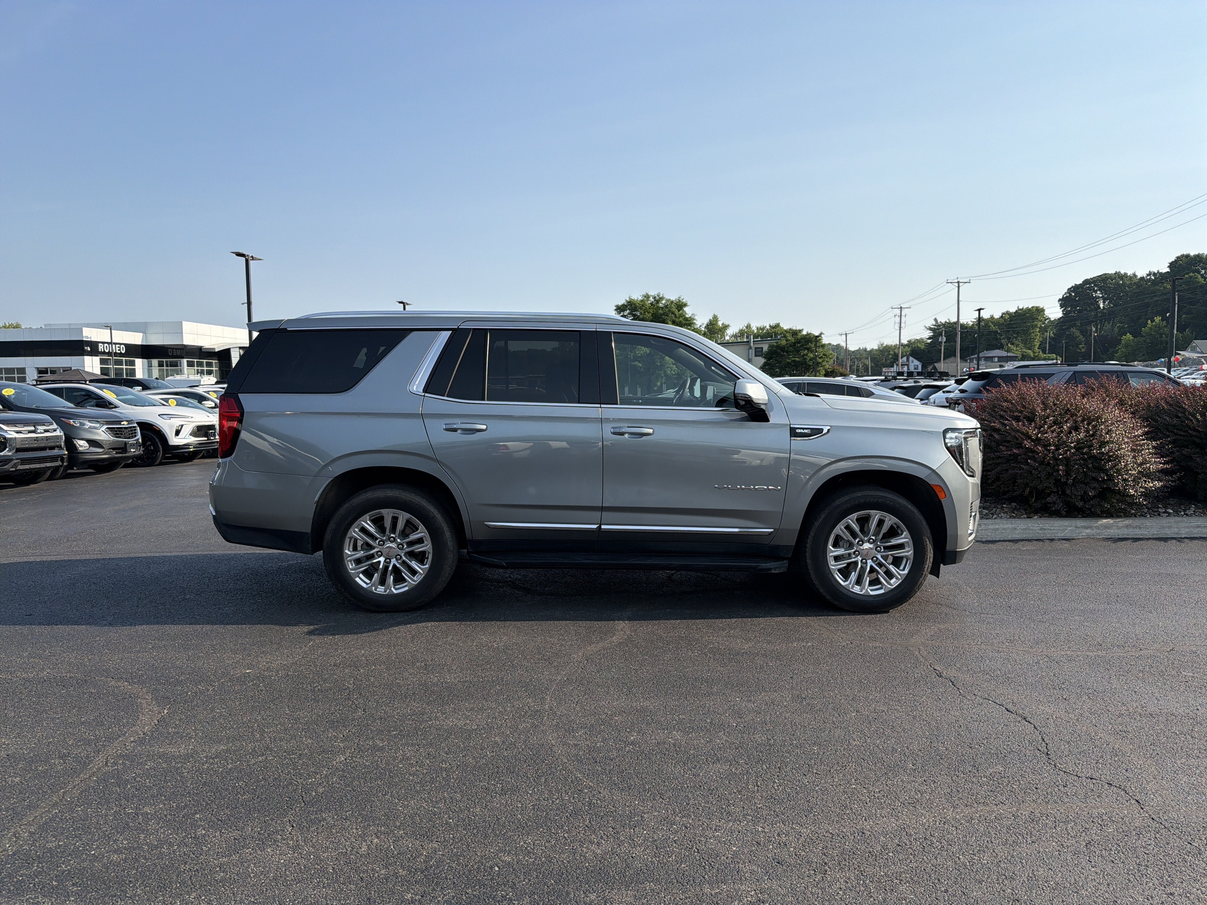 2024 GMC Yukon SLT