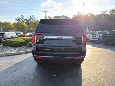 2023 GMC Yukon SLT