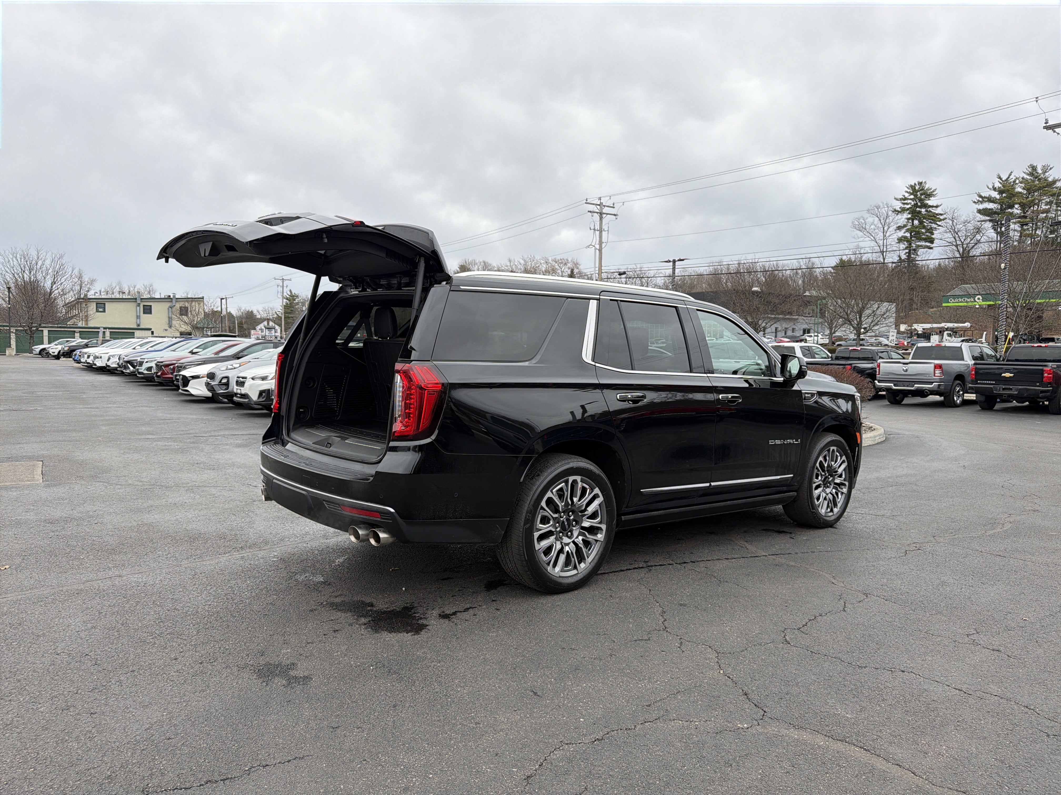 2023 GMC Yukon Denali Ultimate