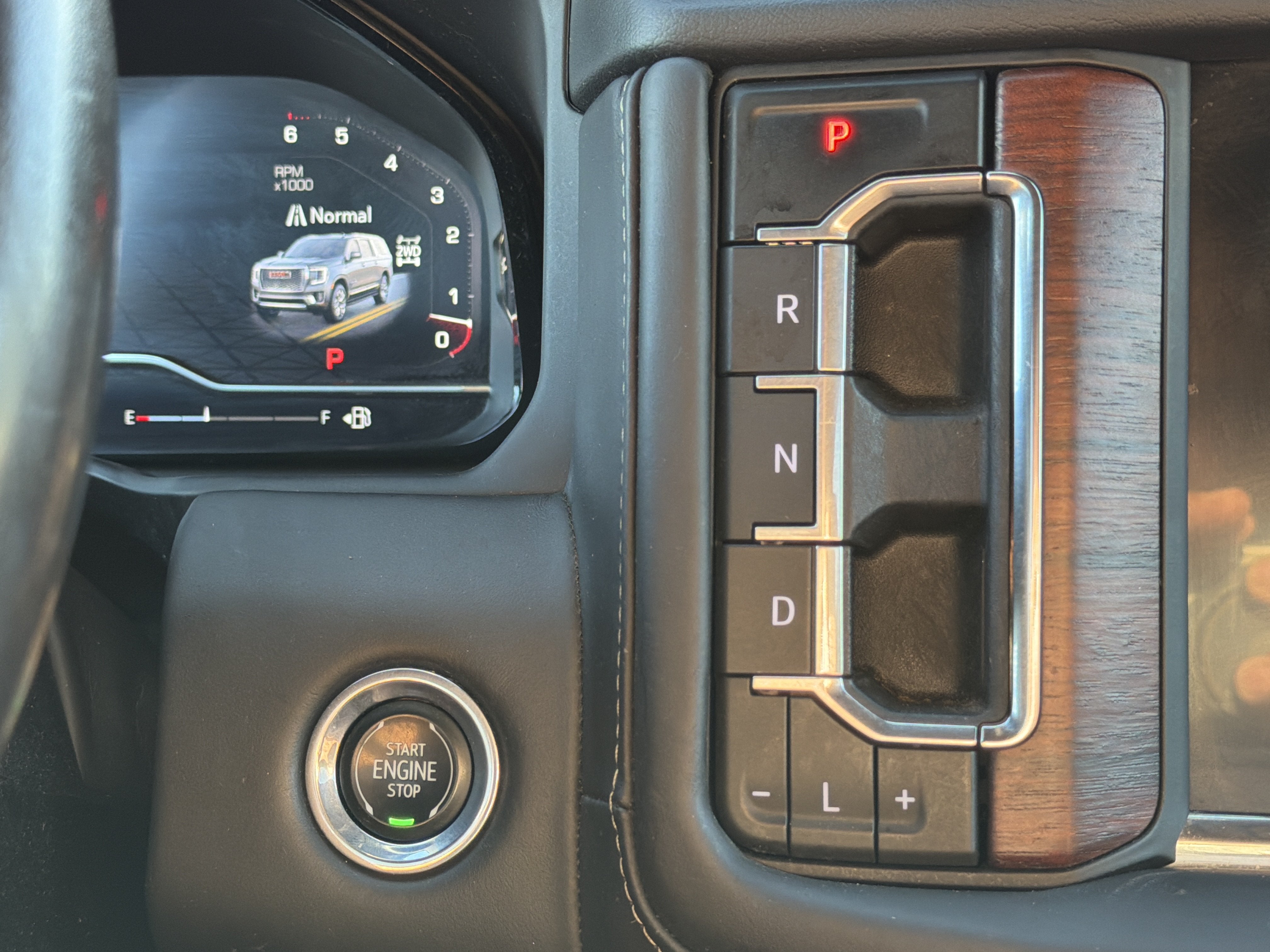 2023 GMC Yukon Denali Ultimate