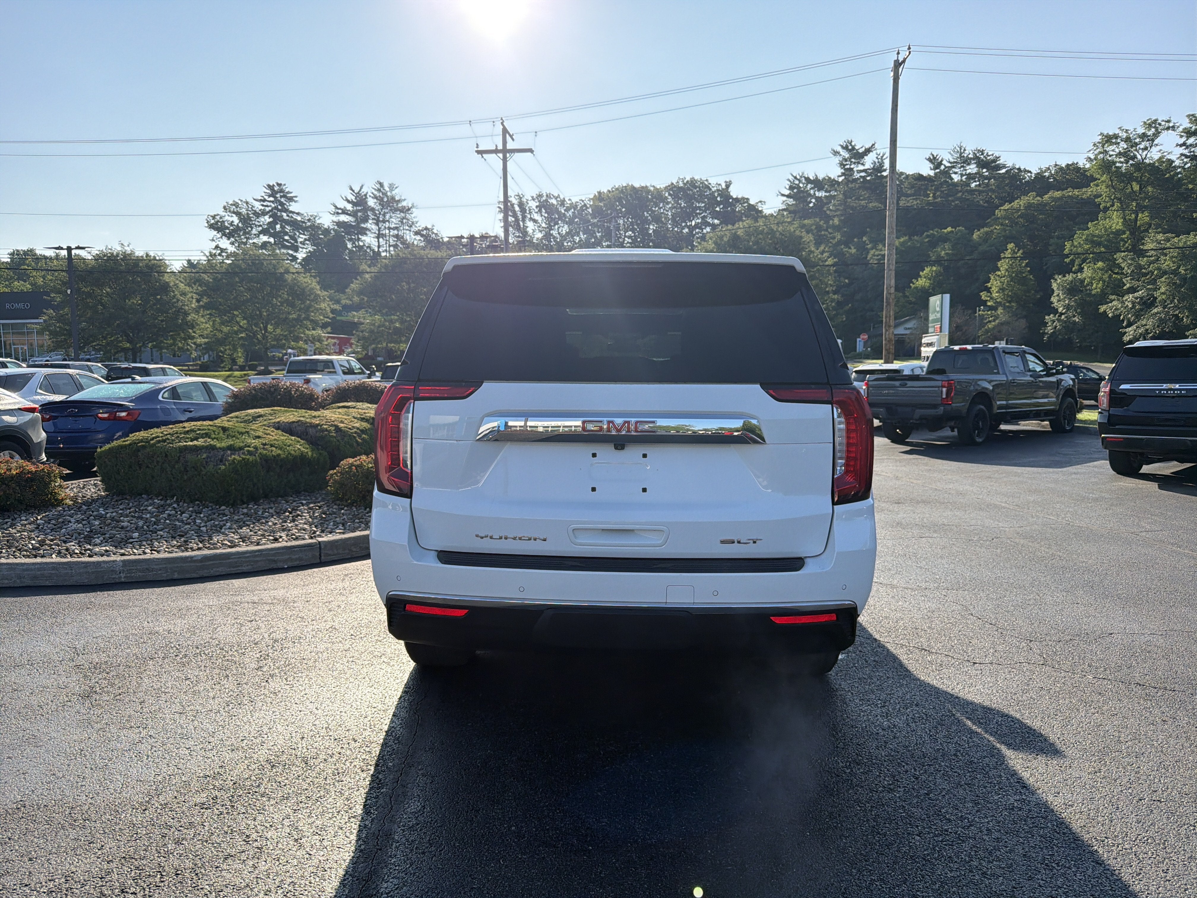 2023 GMC Yukon XL SLT