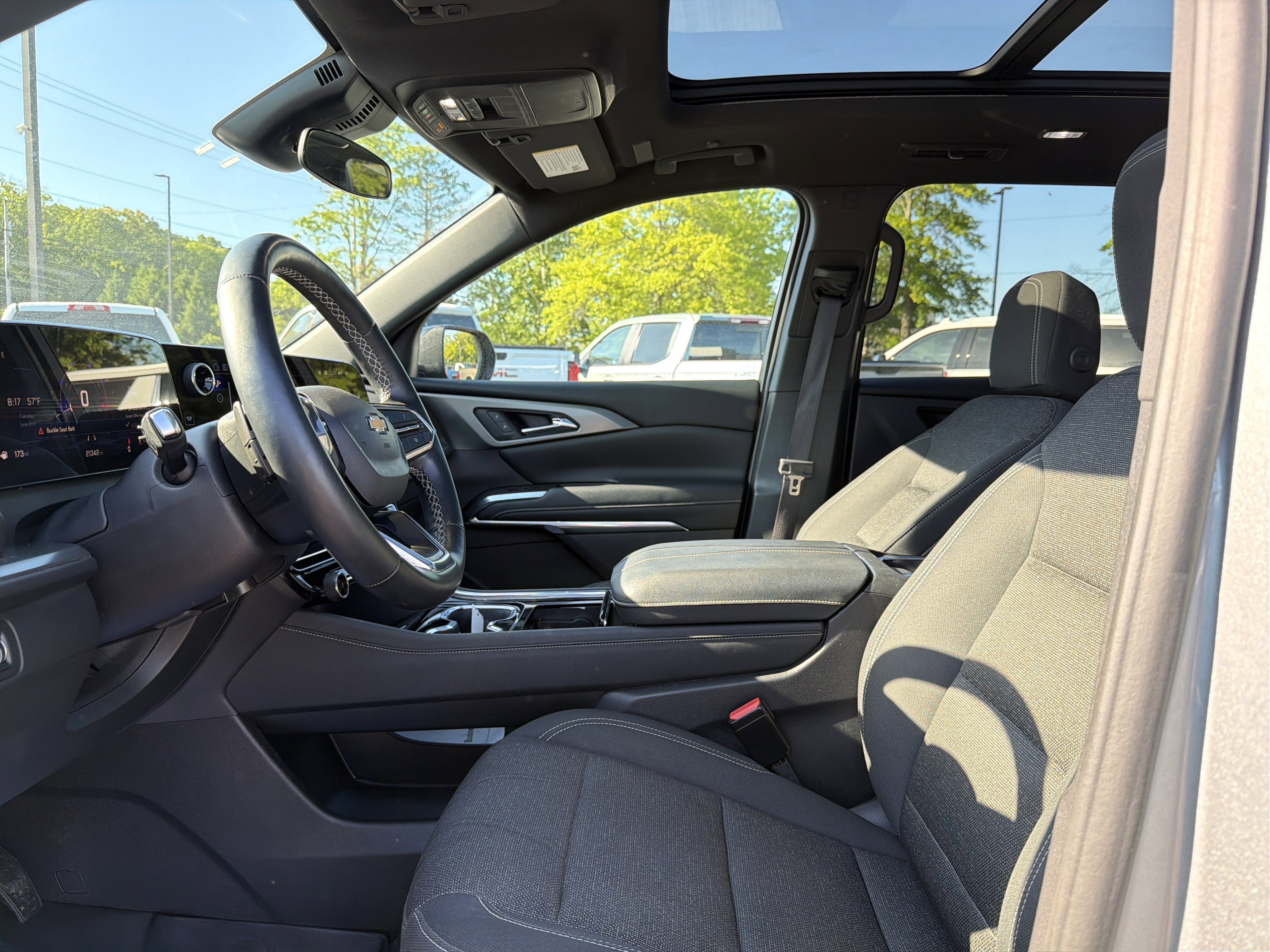2024 Chevrolet Traverse LT