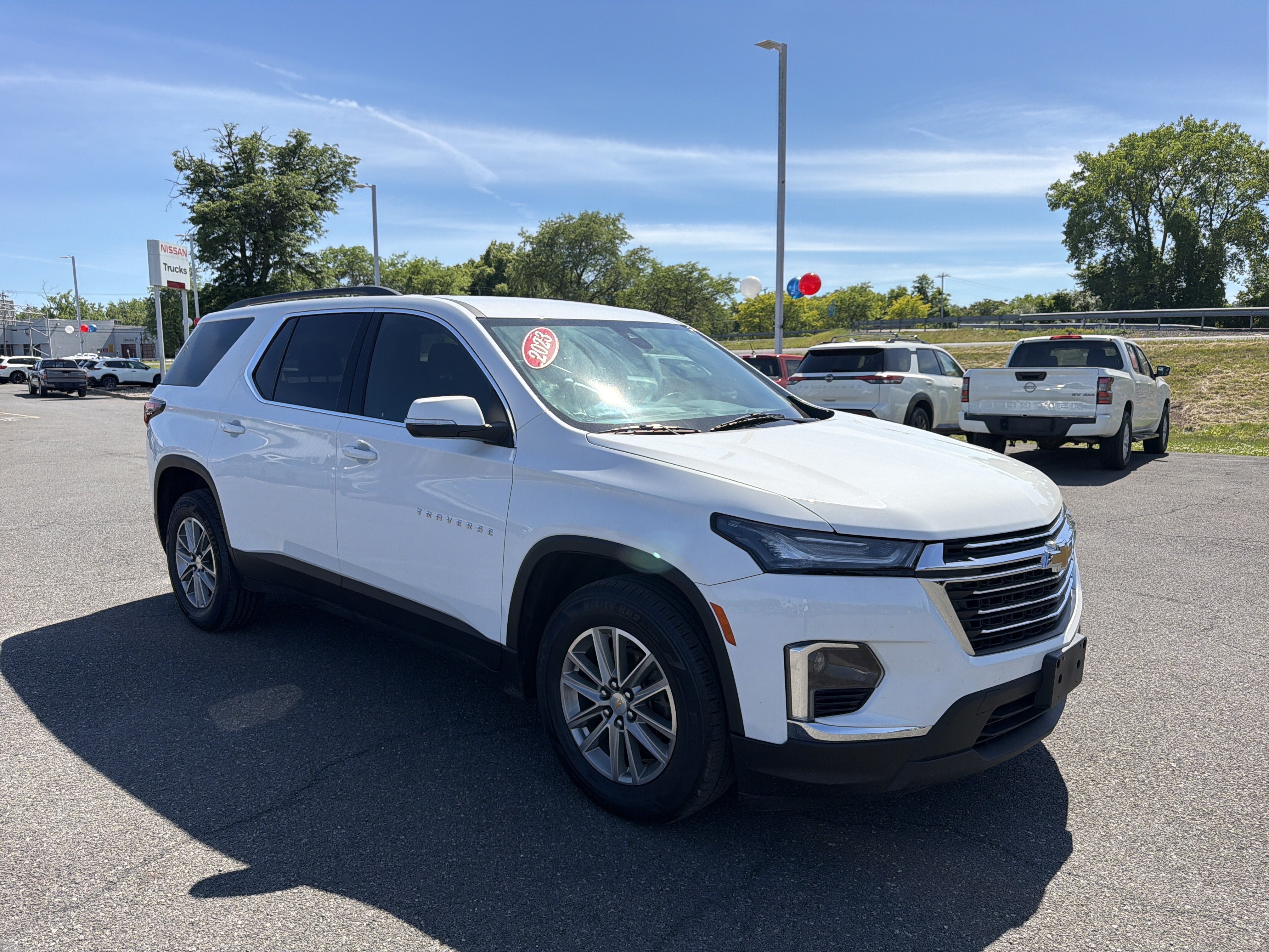 2023 Chevrolet Traverse LT Cloth