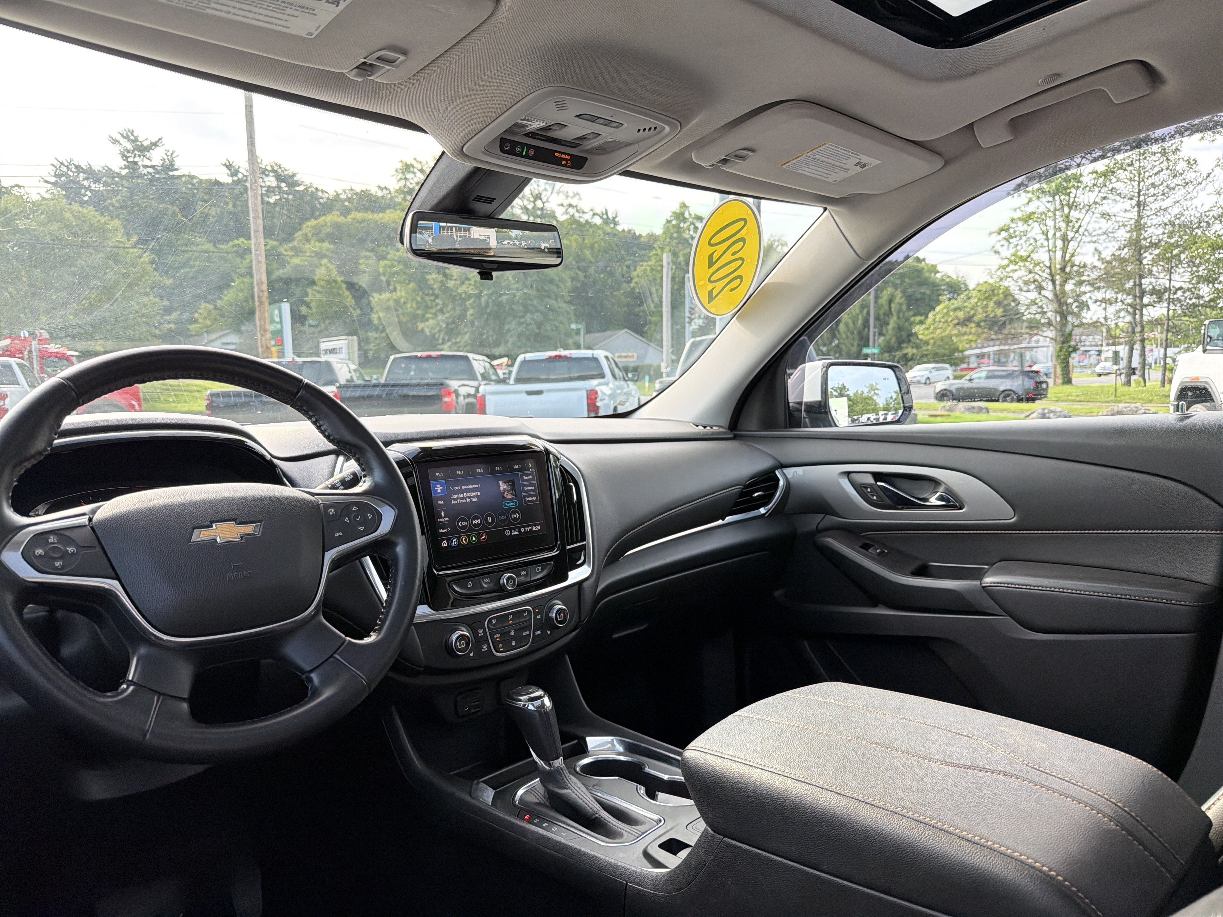 2020 Chevrolet Traverse LT Leather
