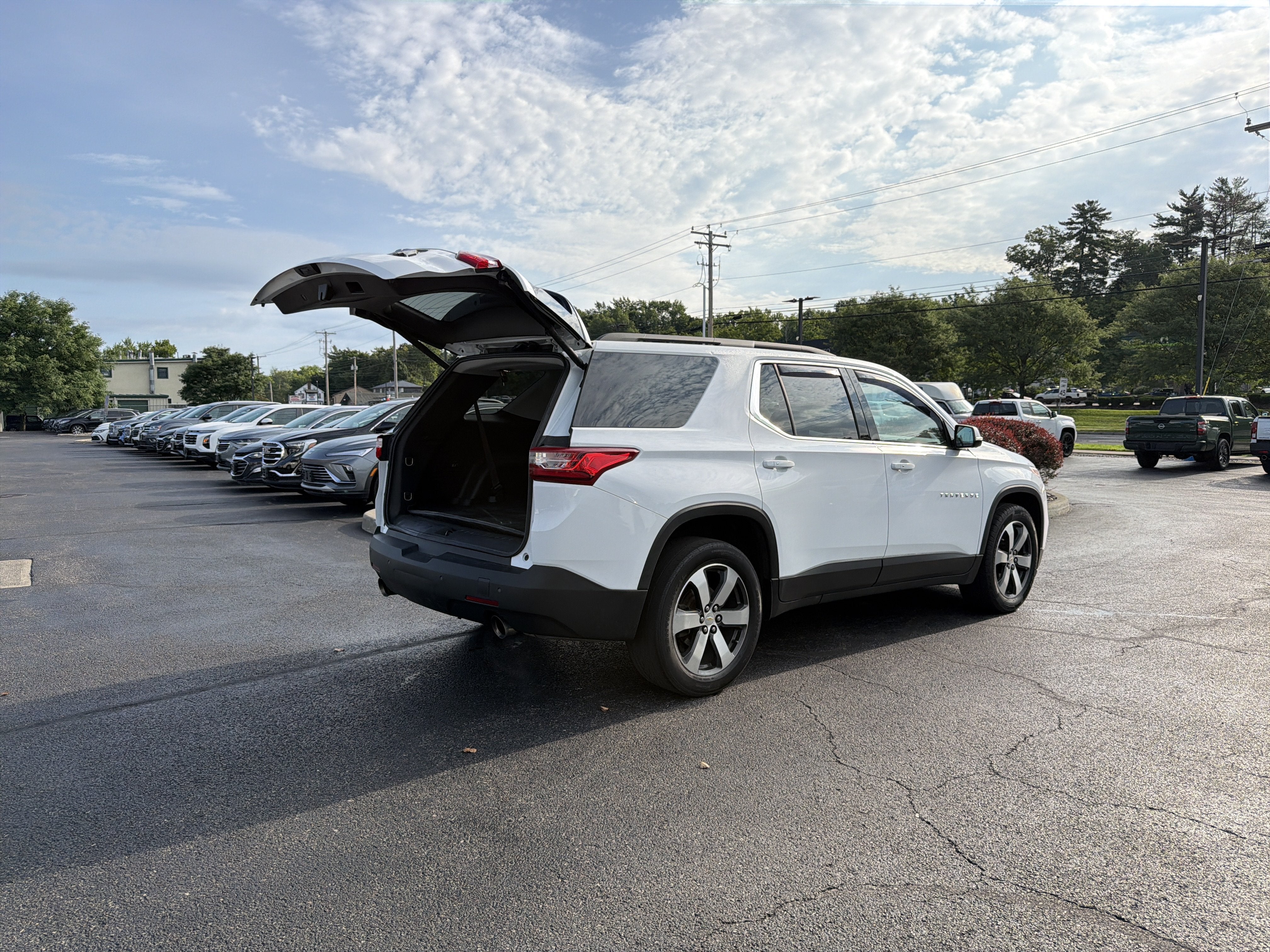 2020 Chevrolet Traverse LT Leather