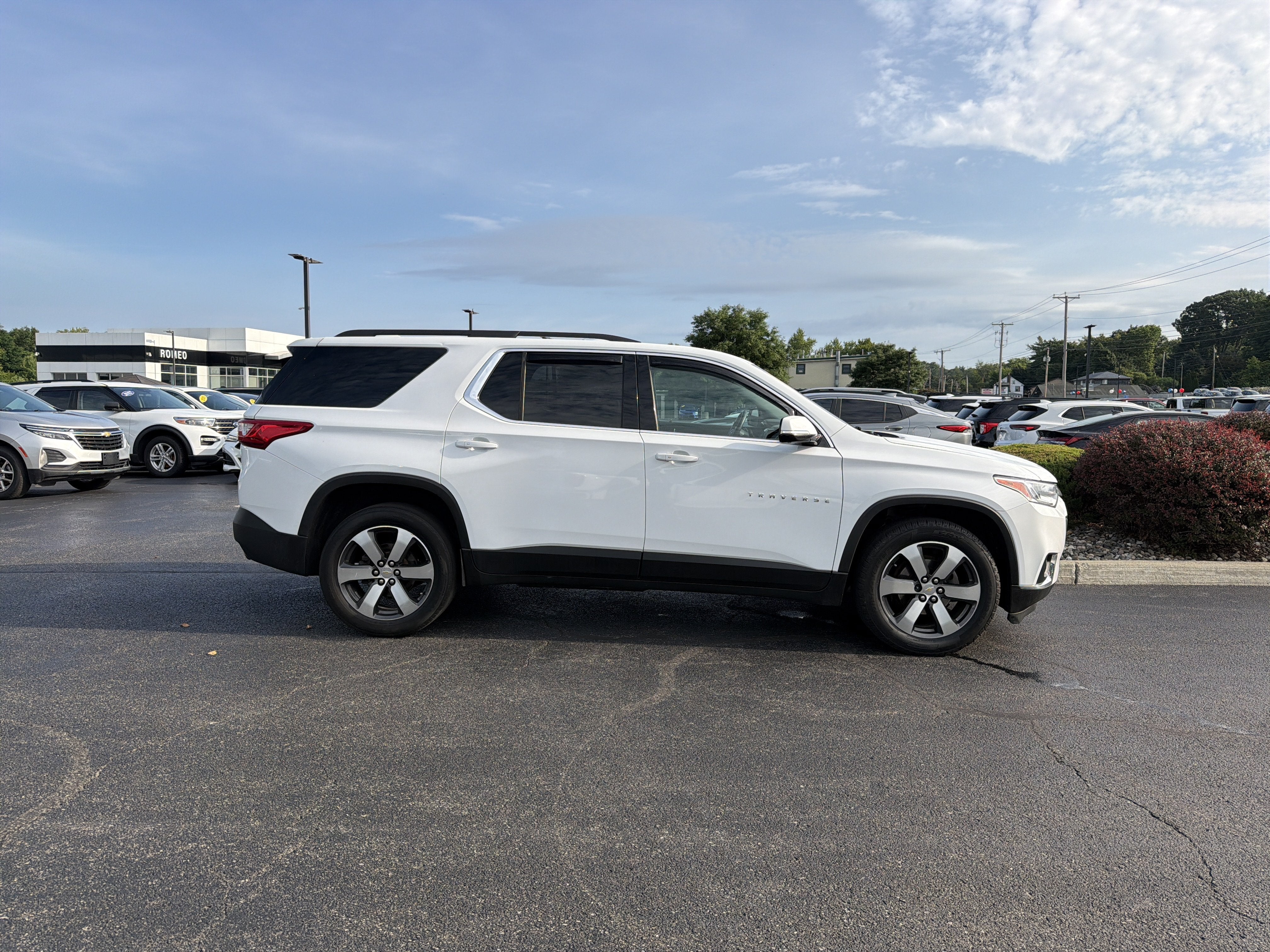 2020 Chevrolet Traverse LT Leather
