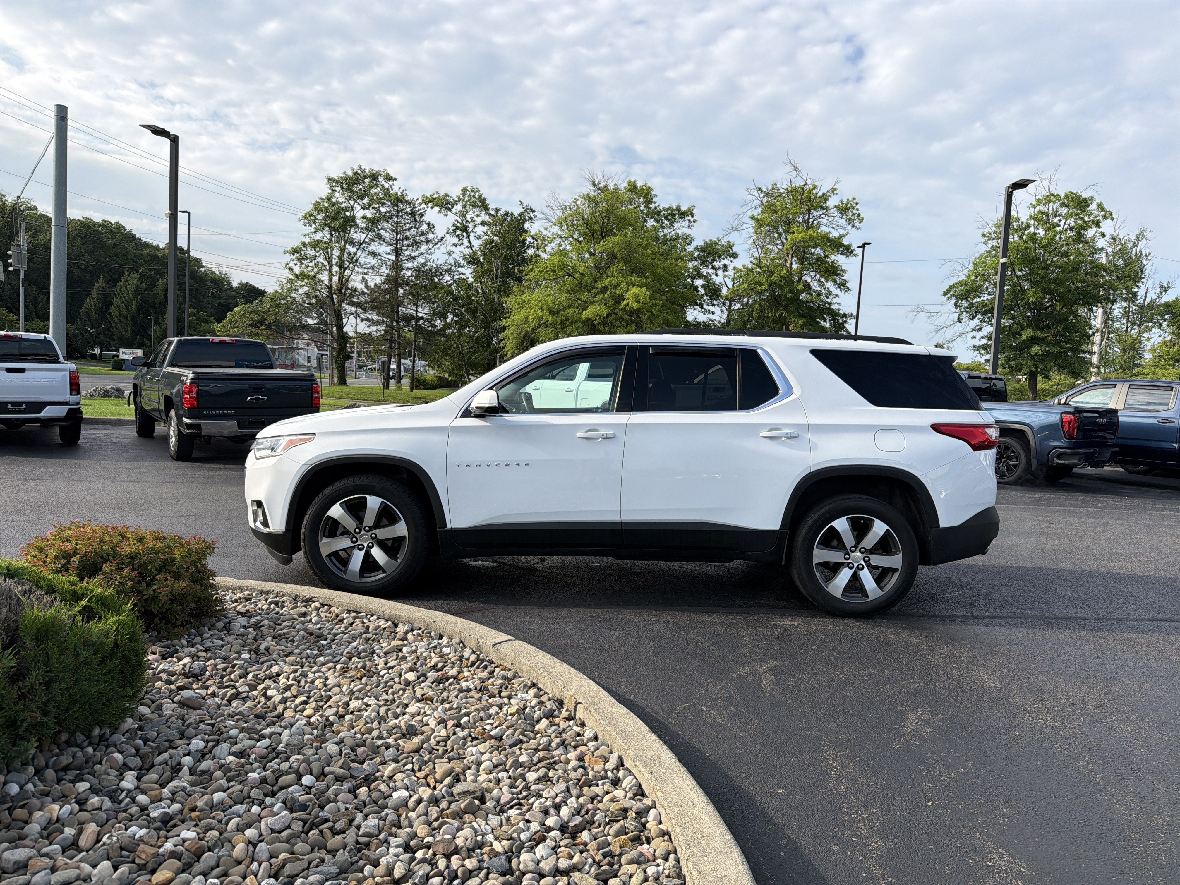 2020 Chevrolet Traverse LT Leather