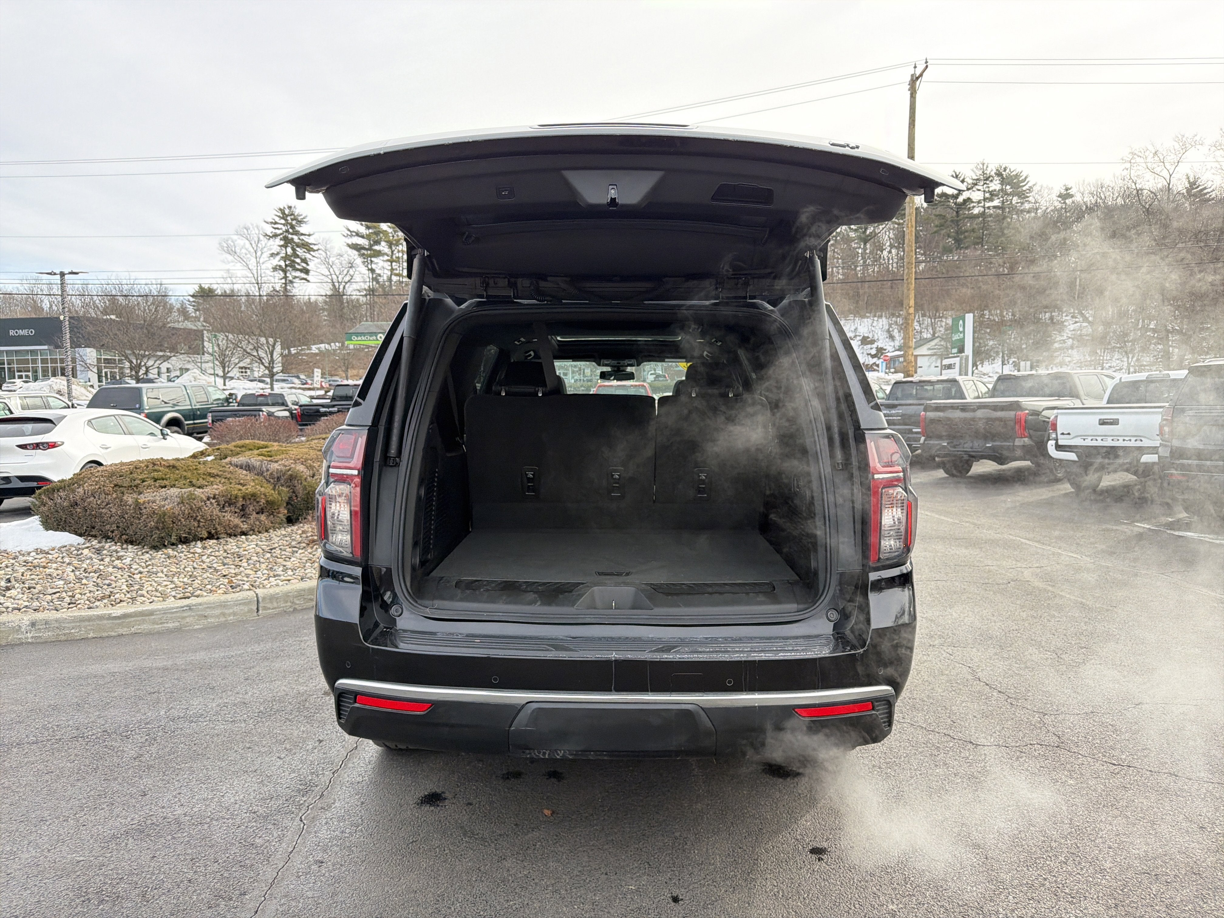 2022 Chevrolet Suburban LT