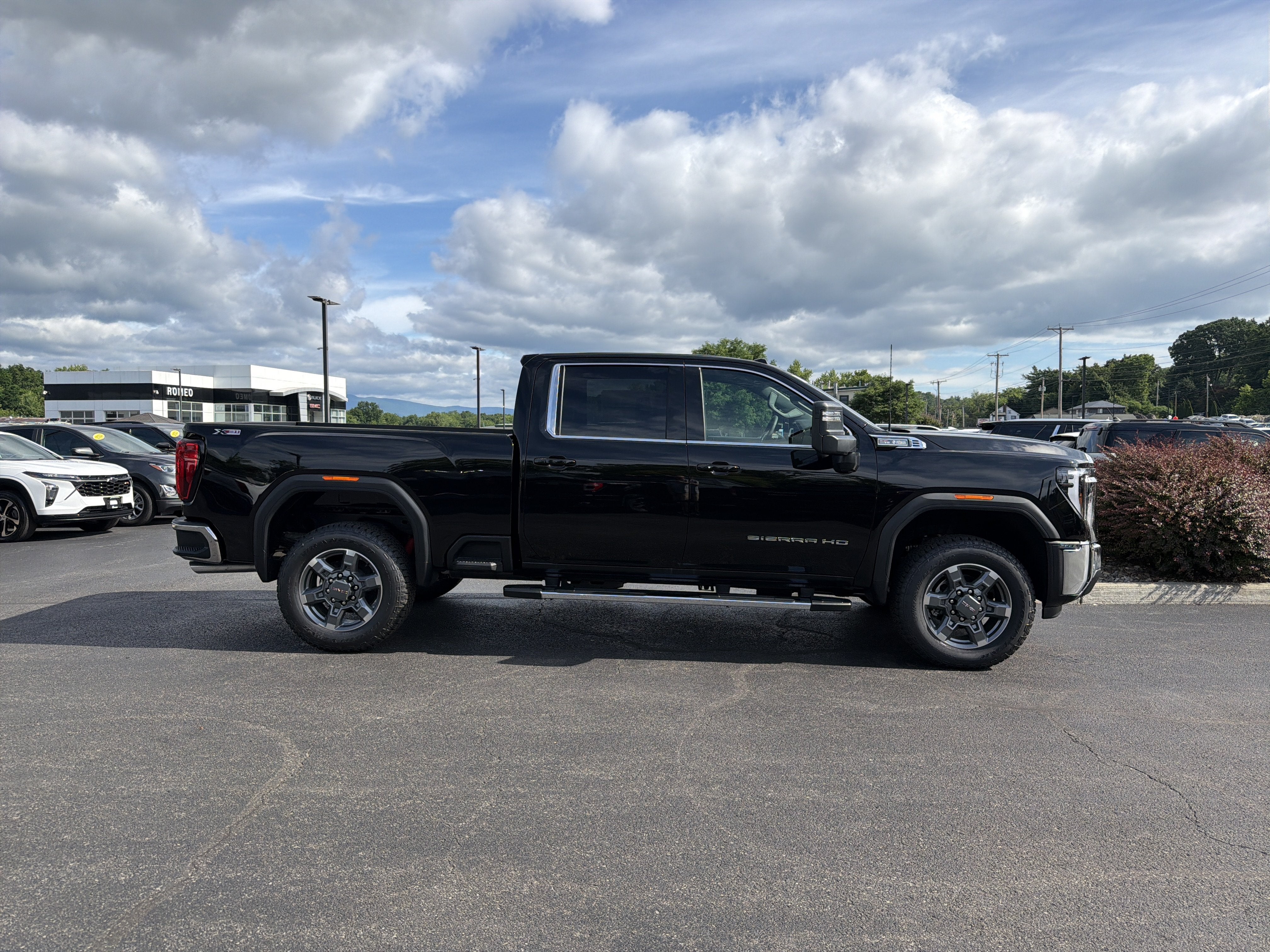 2026 GMC Sierra 2500 HD SLE