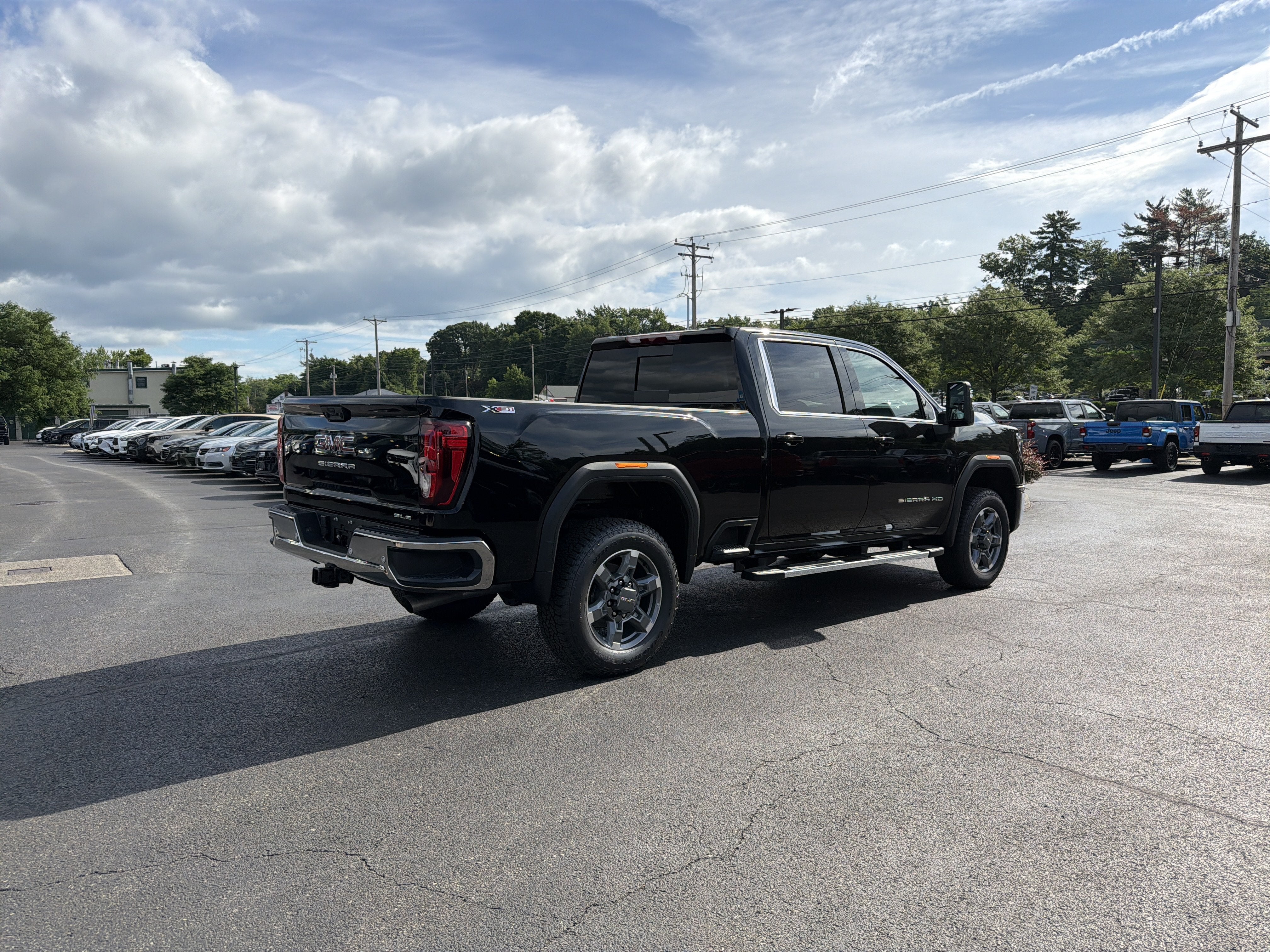 2026 GMC Sierra 2500 HD SLE