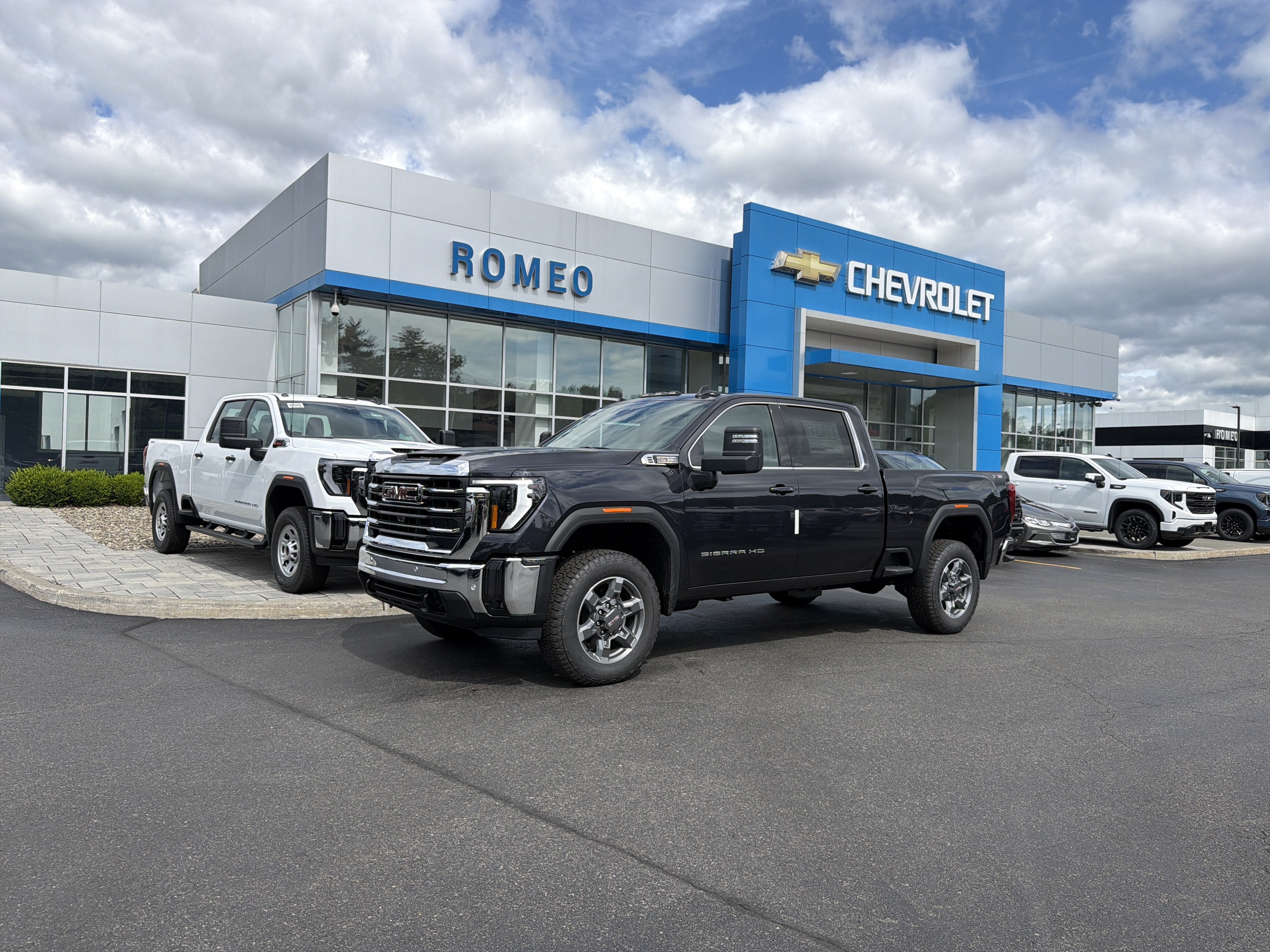 2026 GMC Sierra 2500 HD SLE