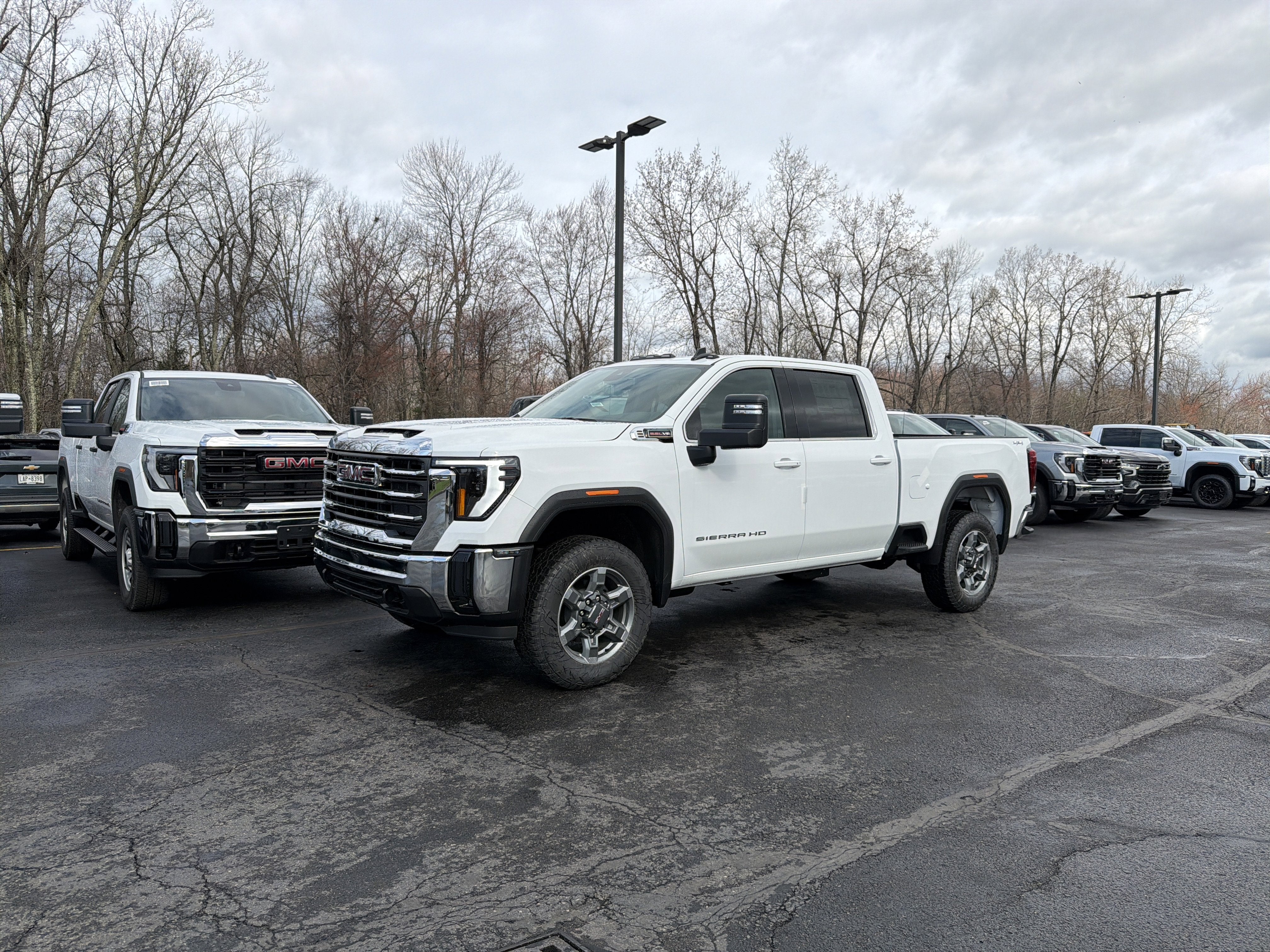 2026 GMC Sierra 2500 HD SLE