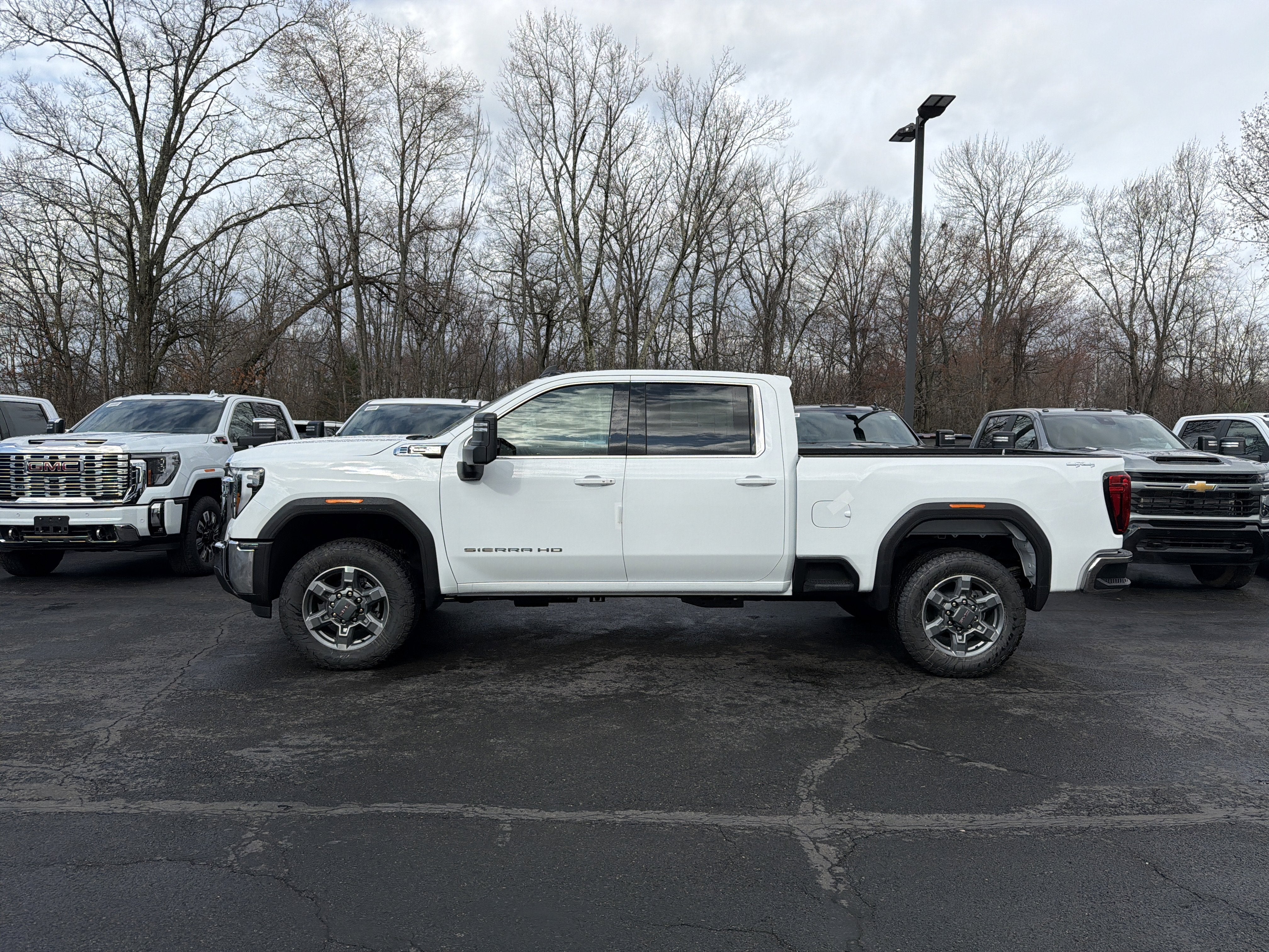 2026 GMC Sierra 2500 HD SLE