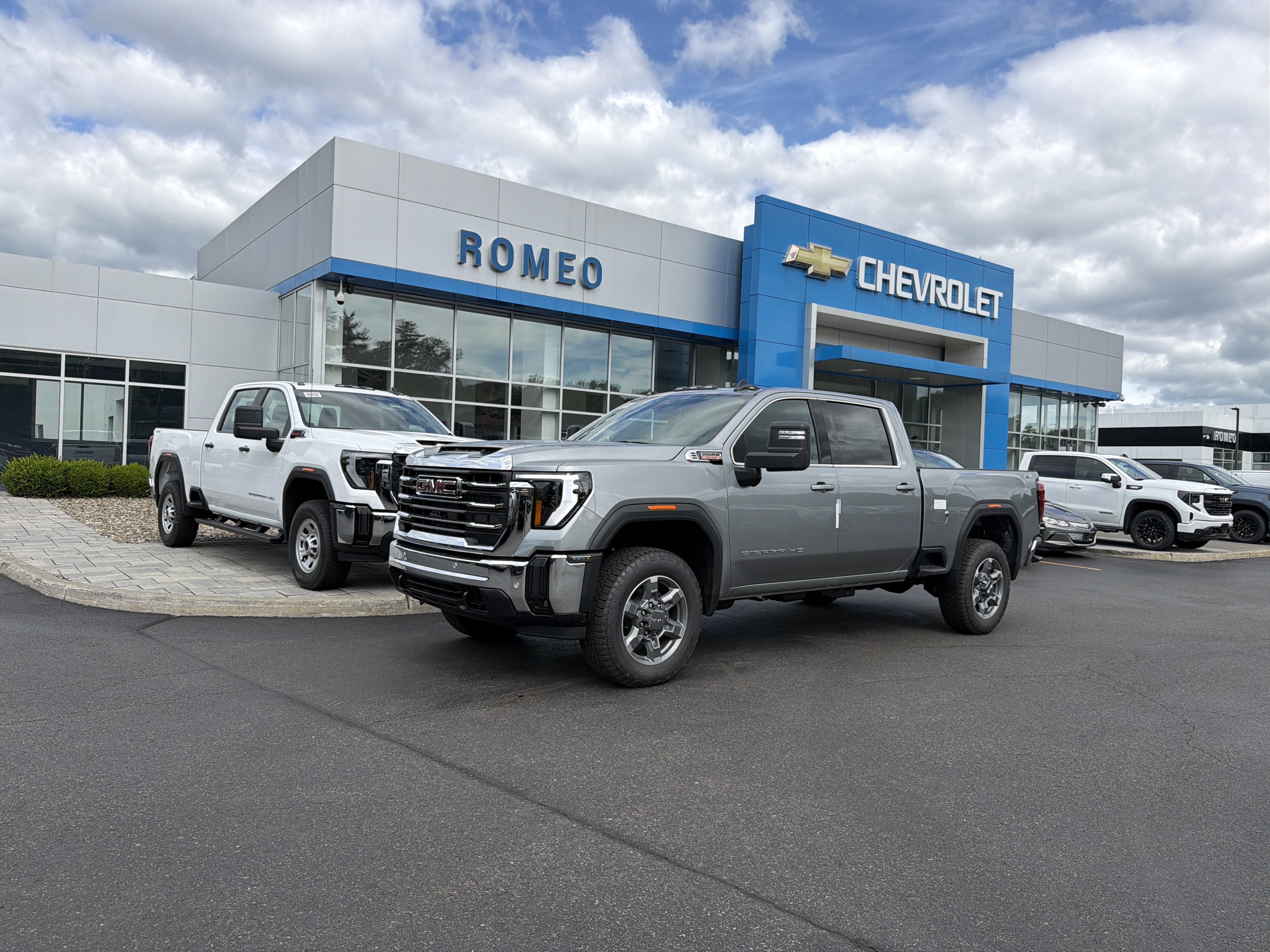 2026 GMC Sierra 2500 HD SLE