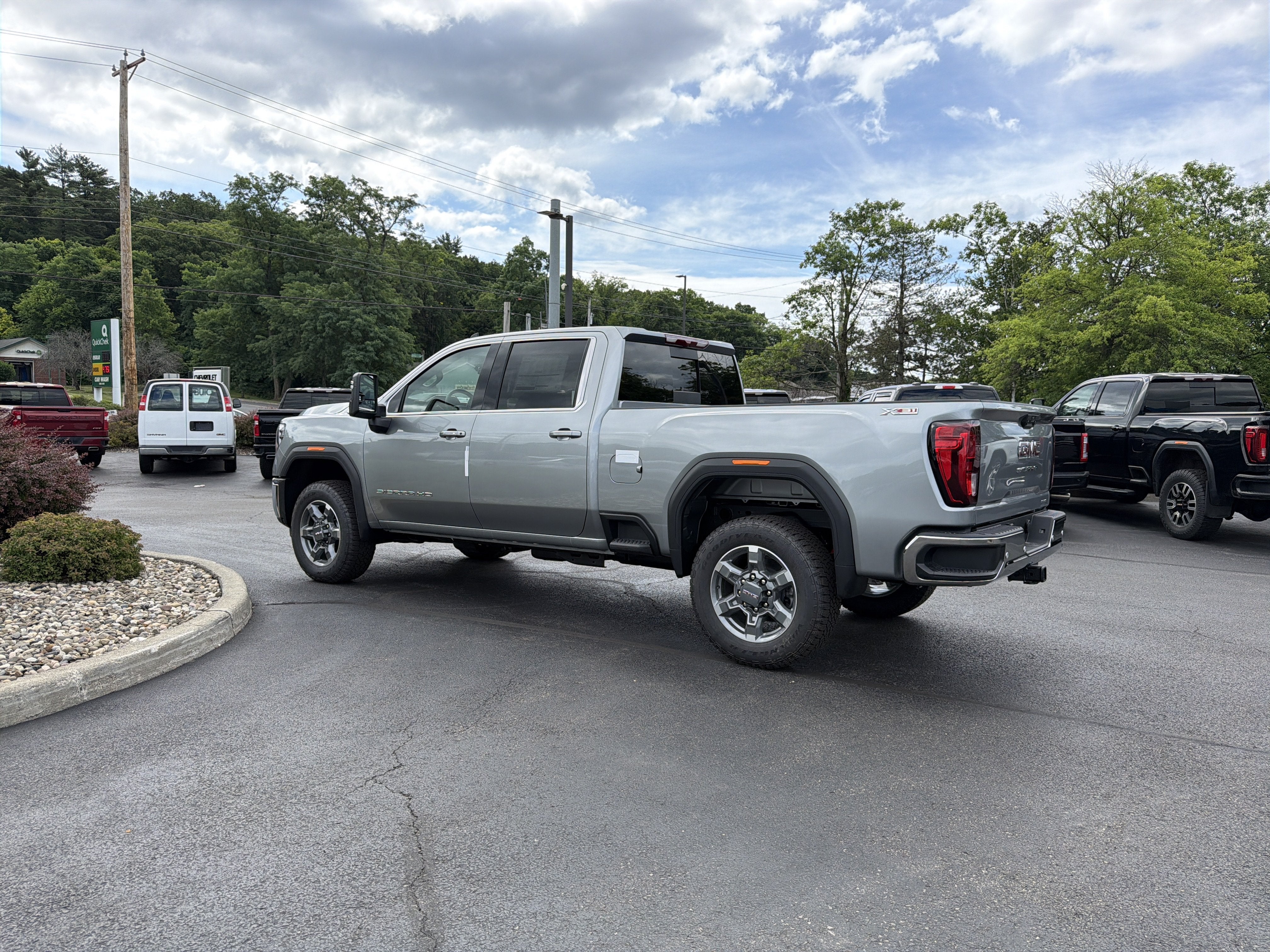 2026 GMC Sierra 2500 HD SLE