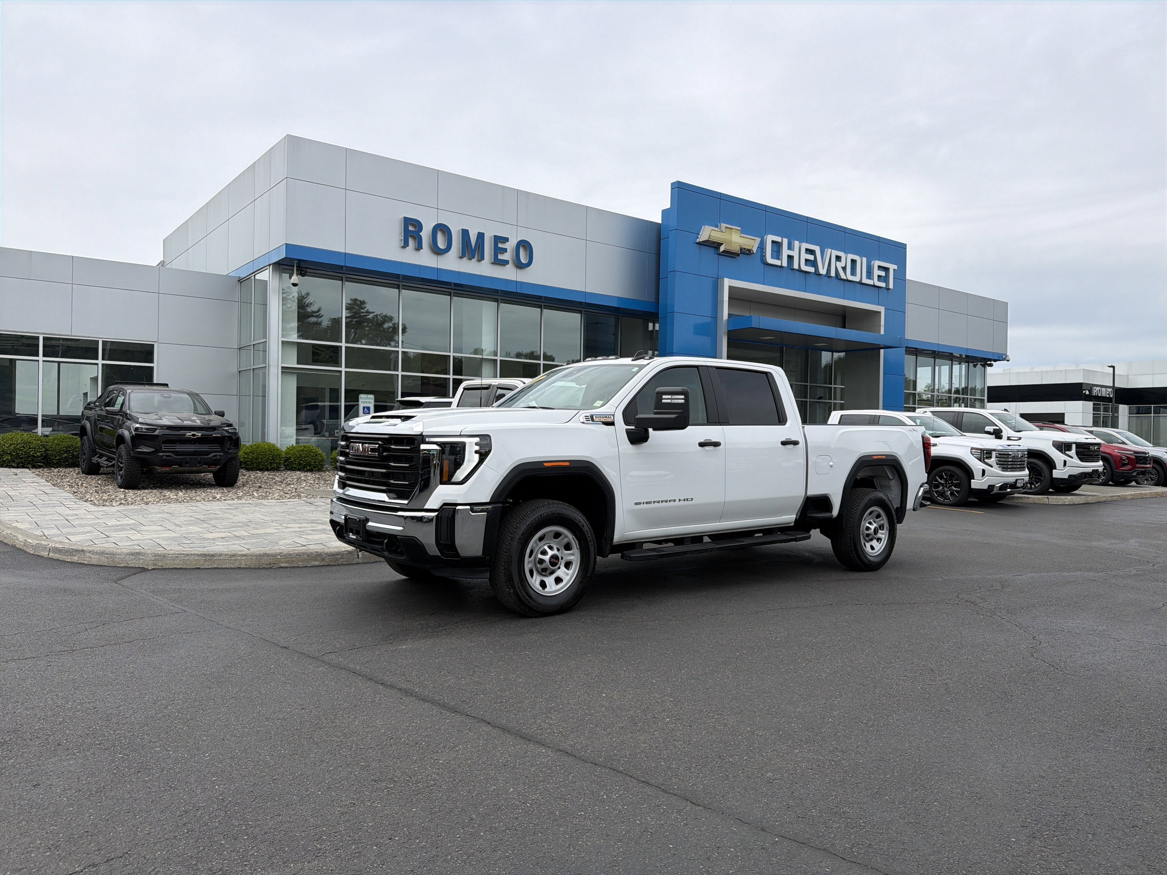 2025 GMC Sierra 3500 HD Pro