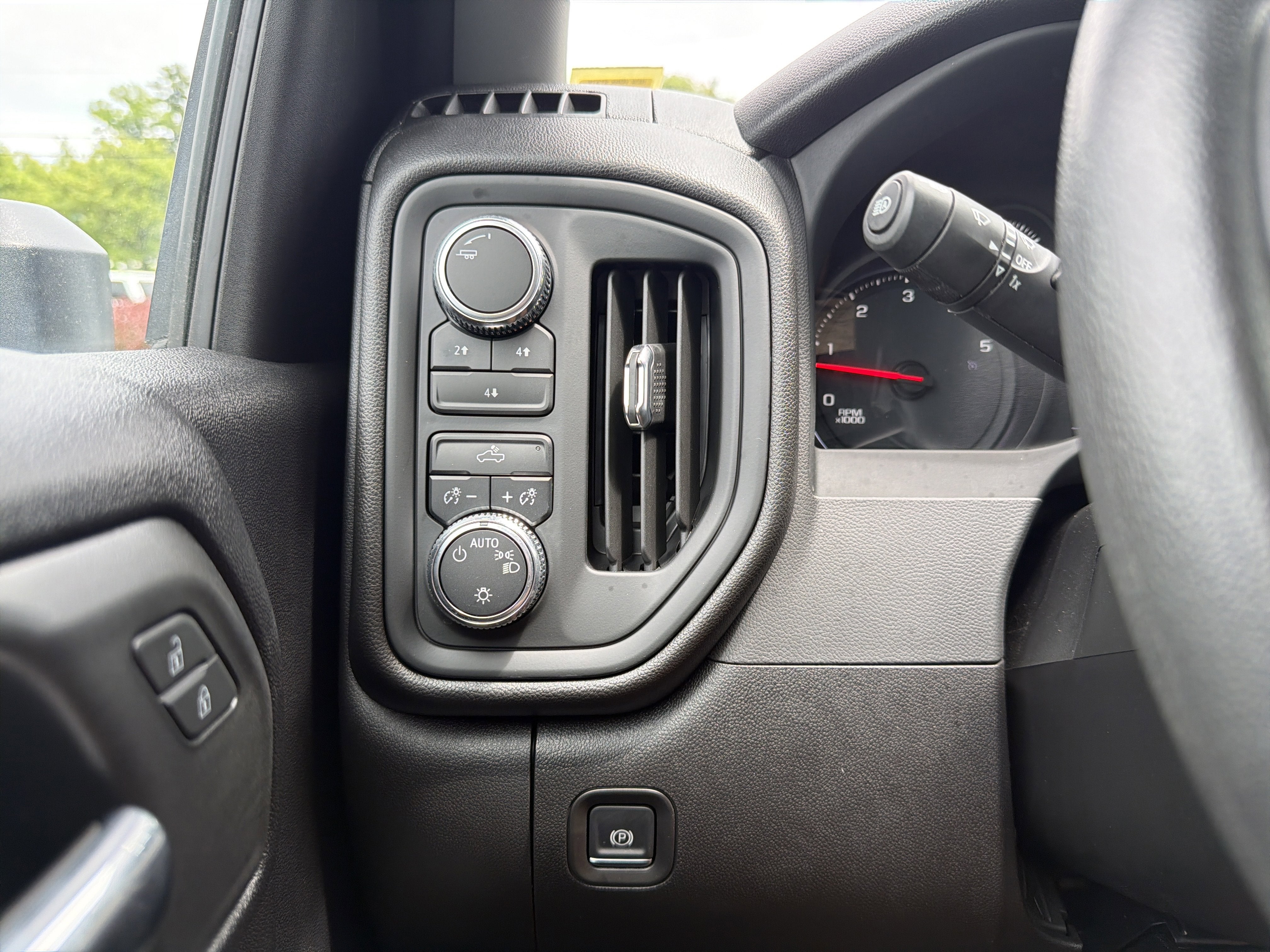 2025 GMC Sierra 3500 HD Pro
