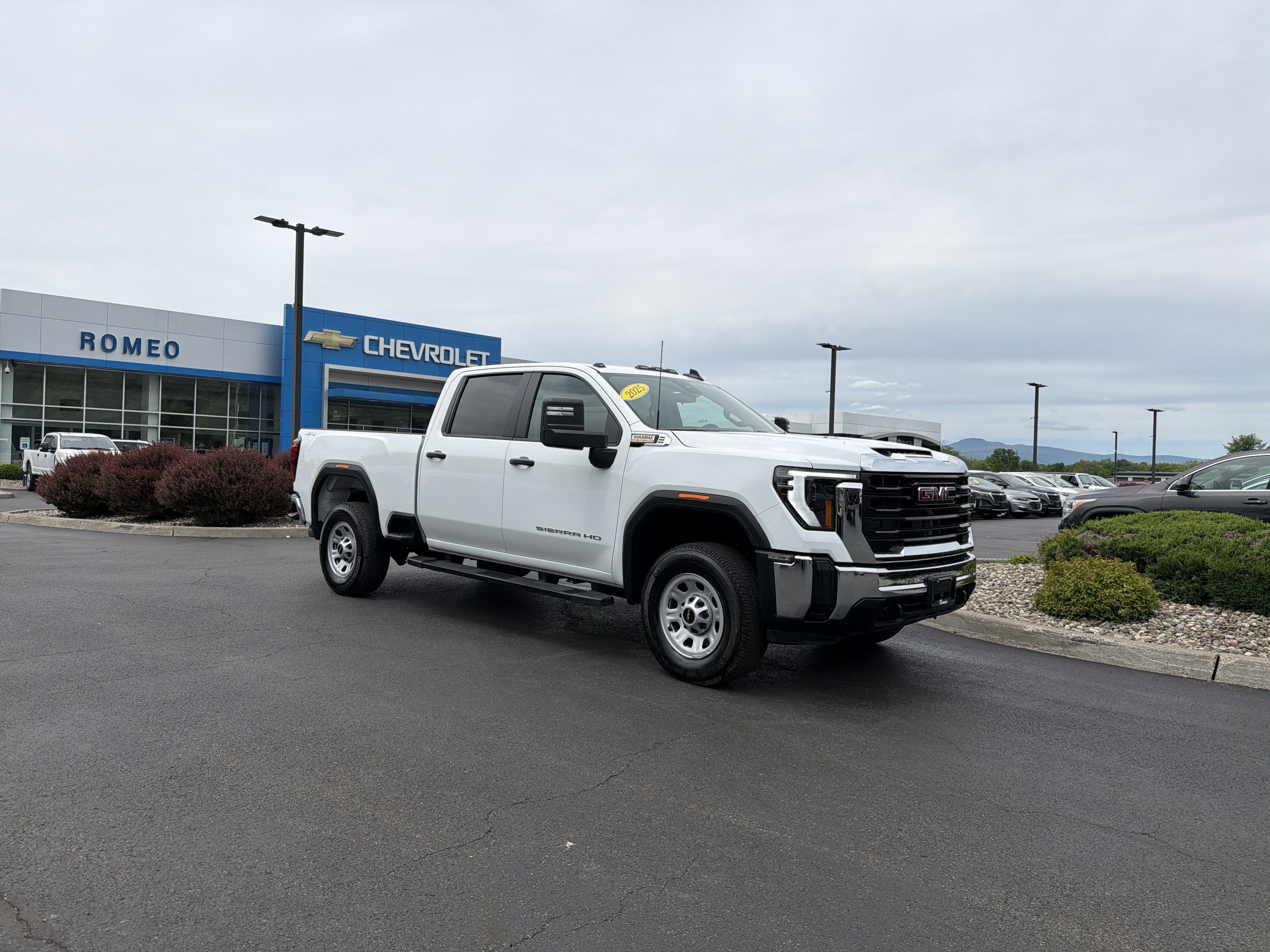 2025 GMC Sierra 3500 HD Pro
