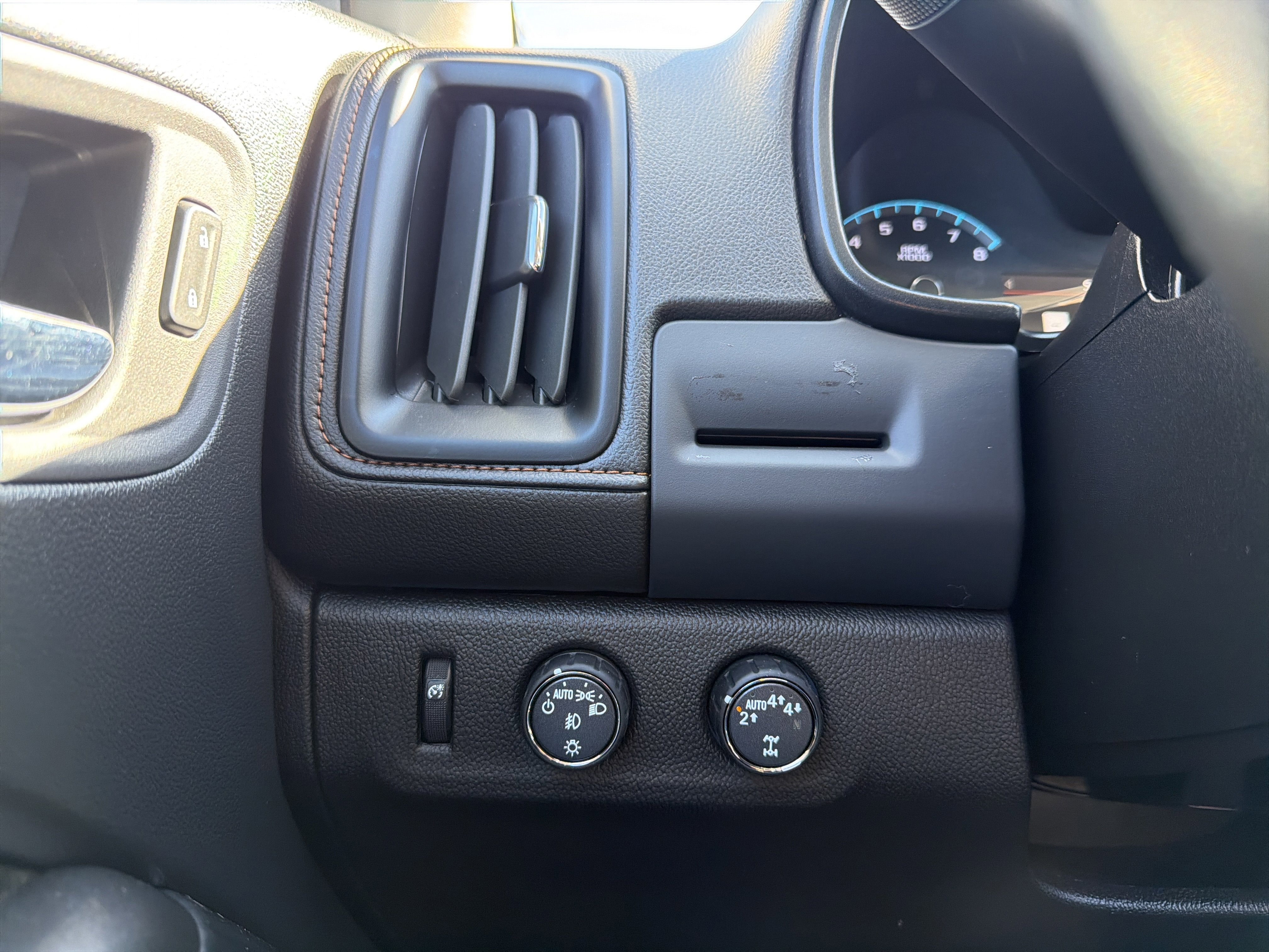 2022 GMC Canyon AT4 - Leather