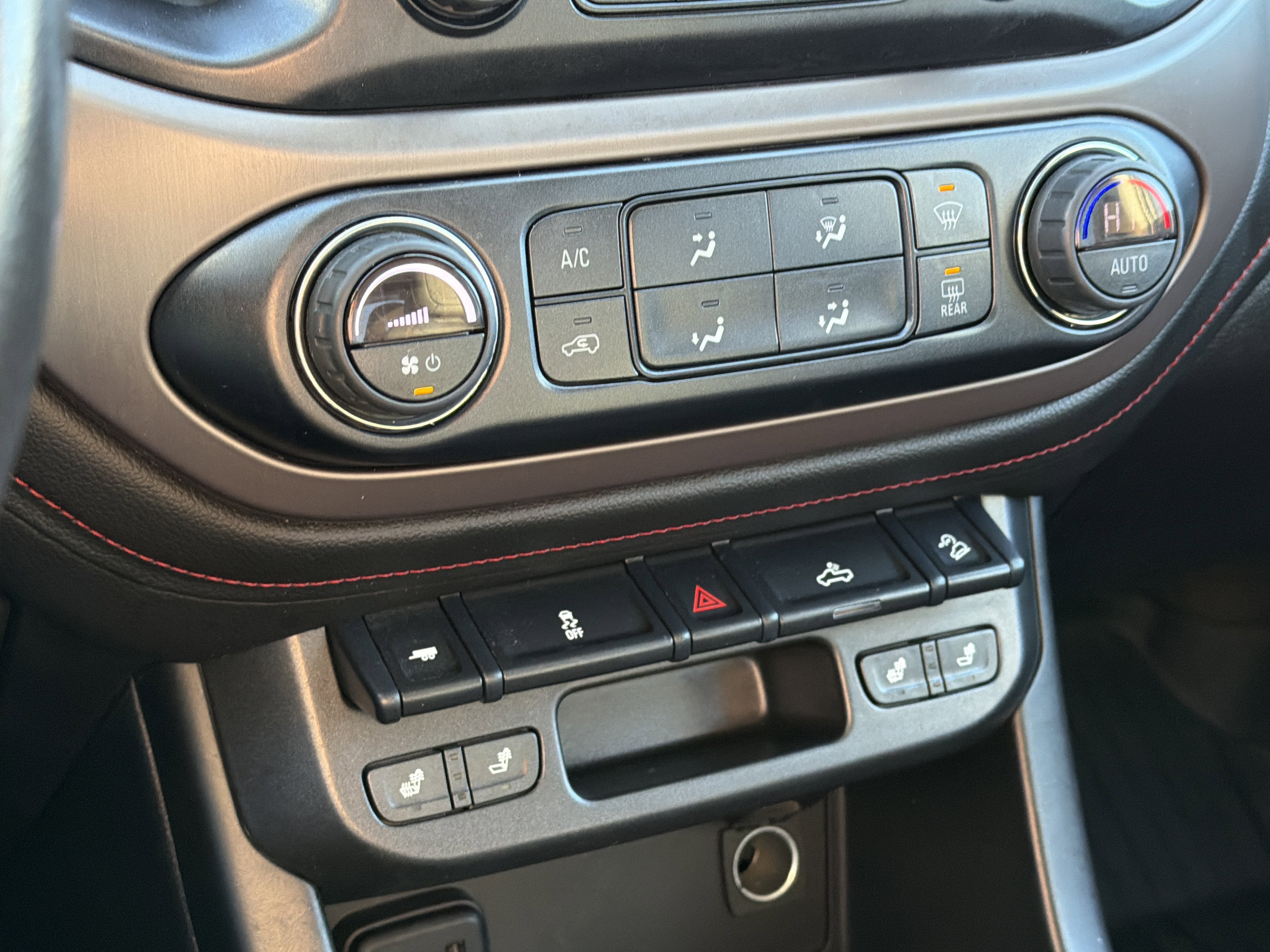 2020 GMC Canyon All Terrain - Cloth