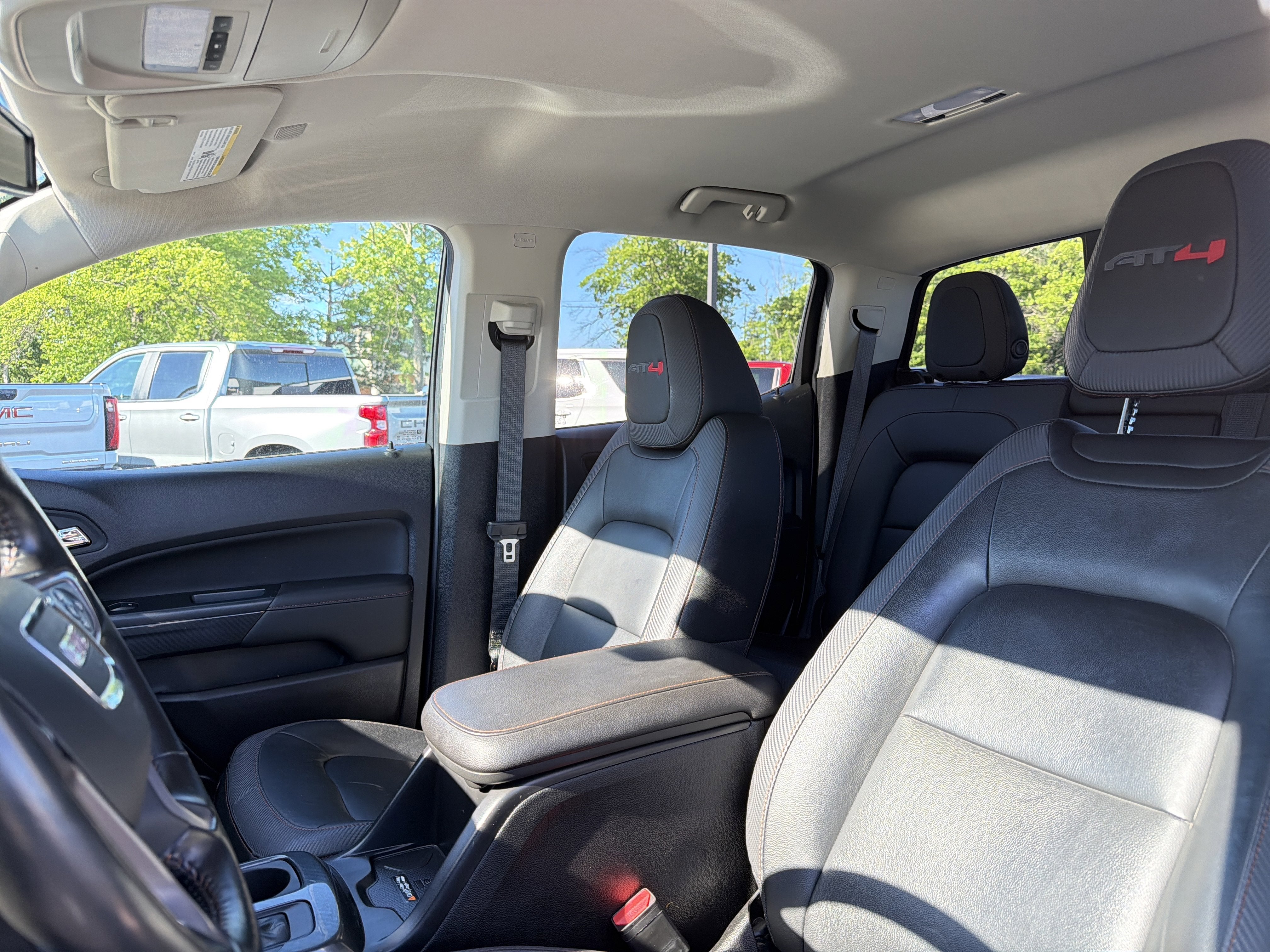 2021 GMC Canyon 4WD AT4 w/Leather