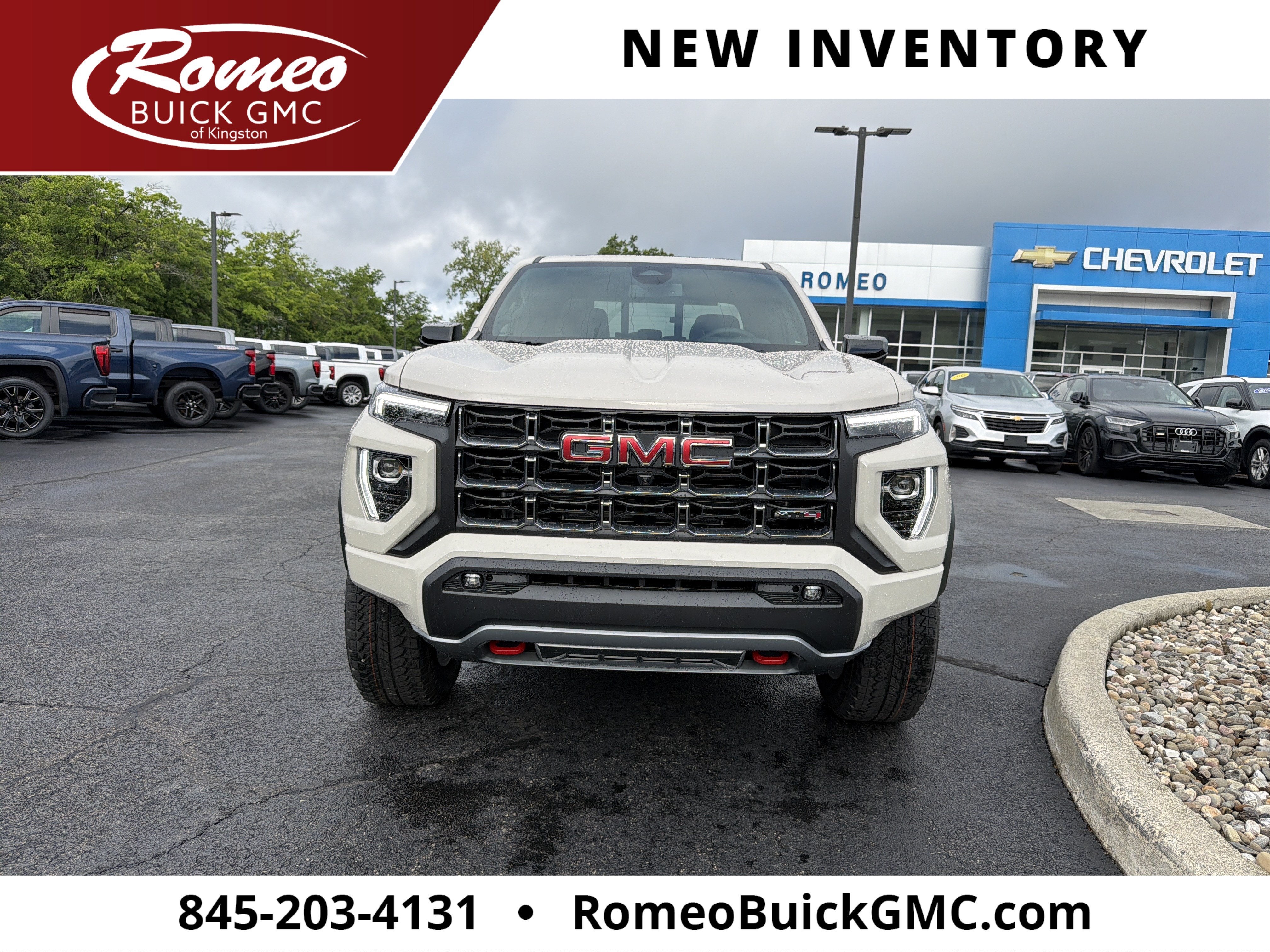 2026 GMC Canyon AT4 - Photo 2