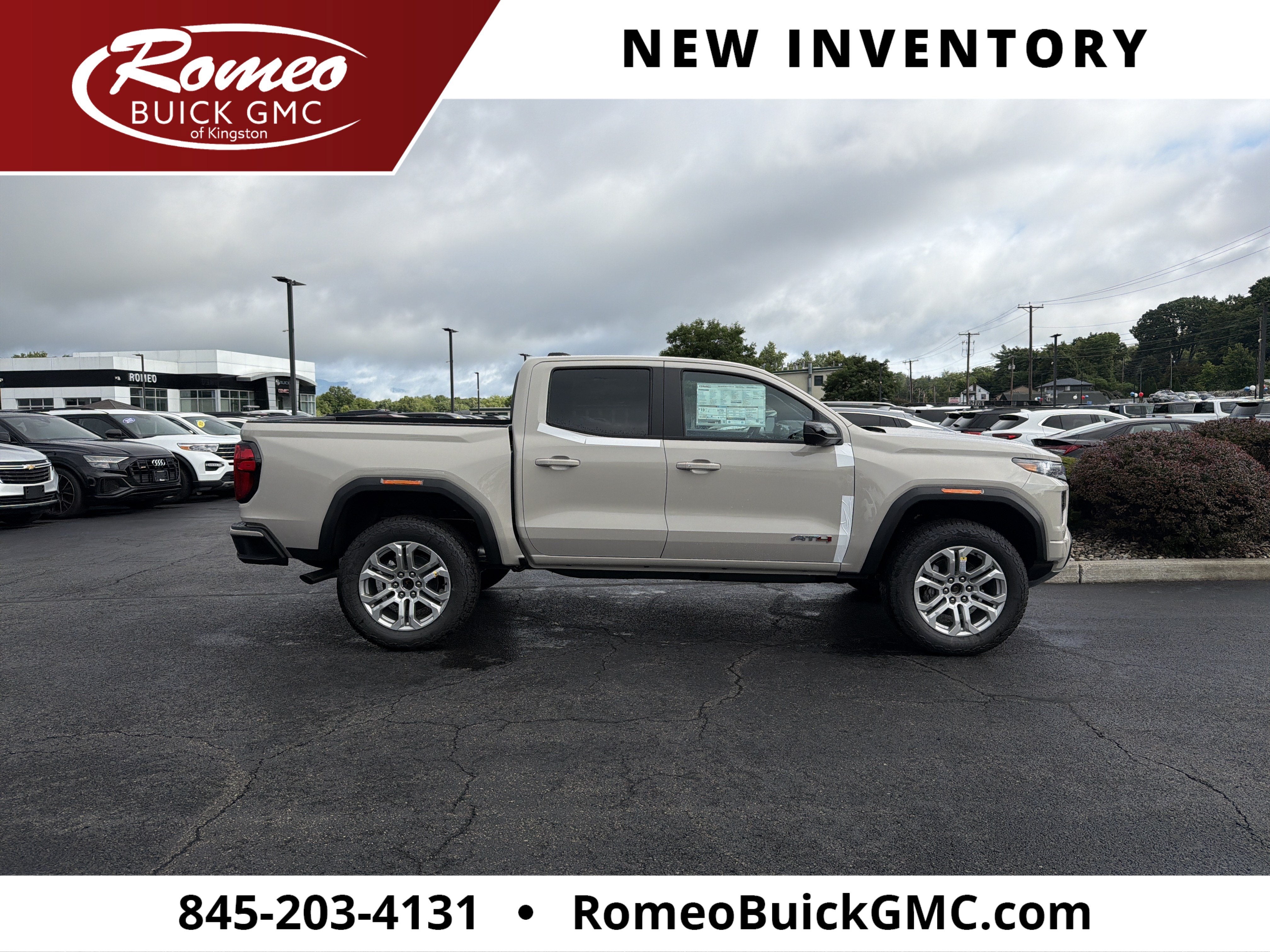 2026 GMC Canyon AT4 - Photo 4