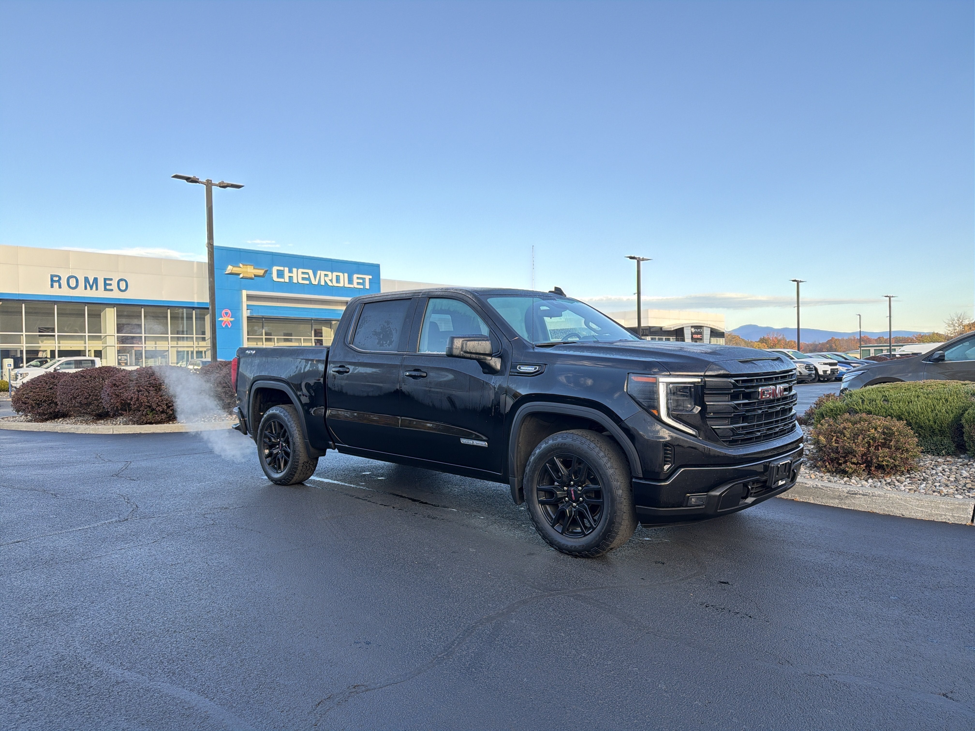 2024 GMC Sierra 1500 Elevation