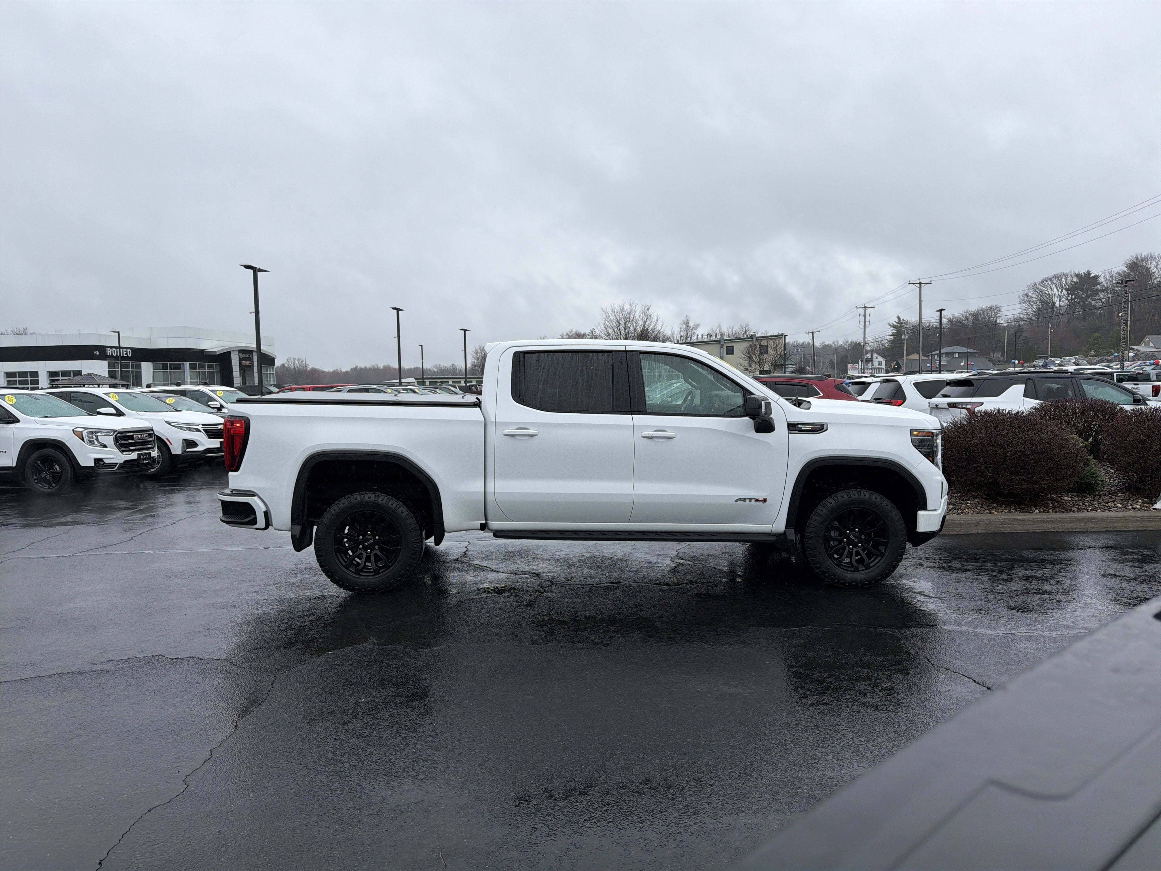 2022 GMC Sierra 1500 AT4