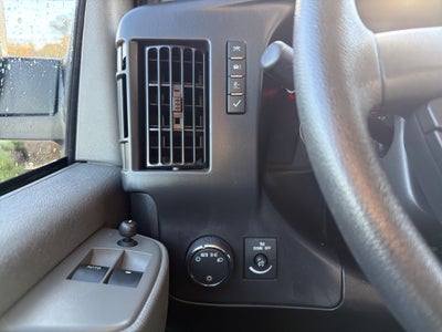 2025 GMC Savana Cargo Work Van