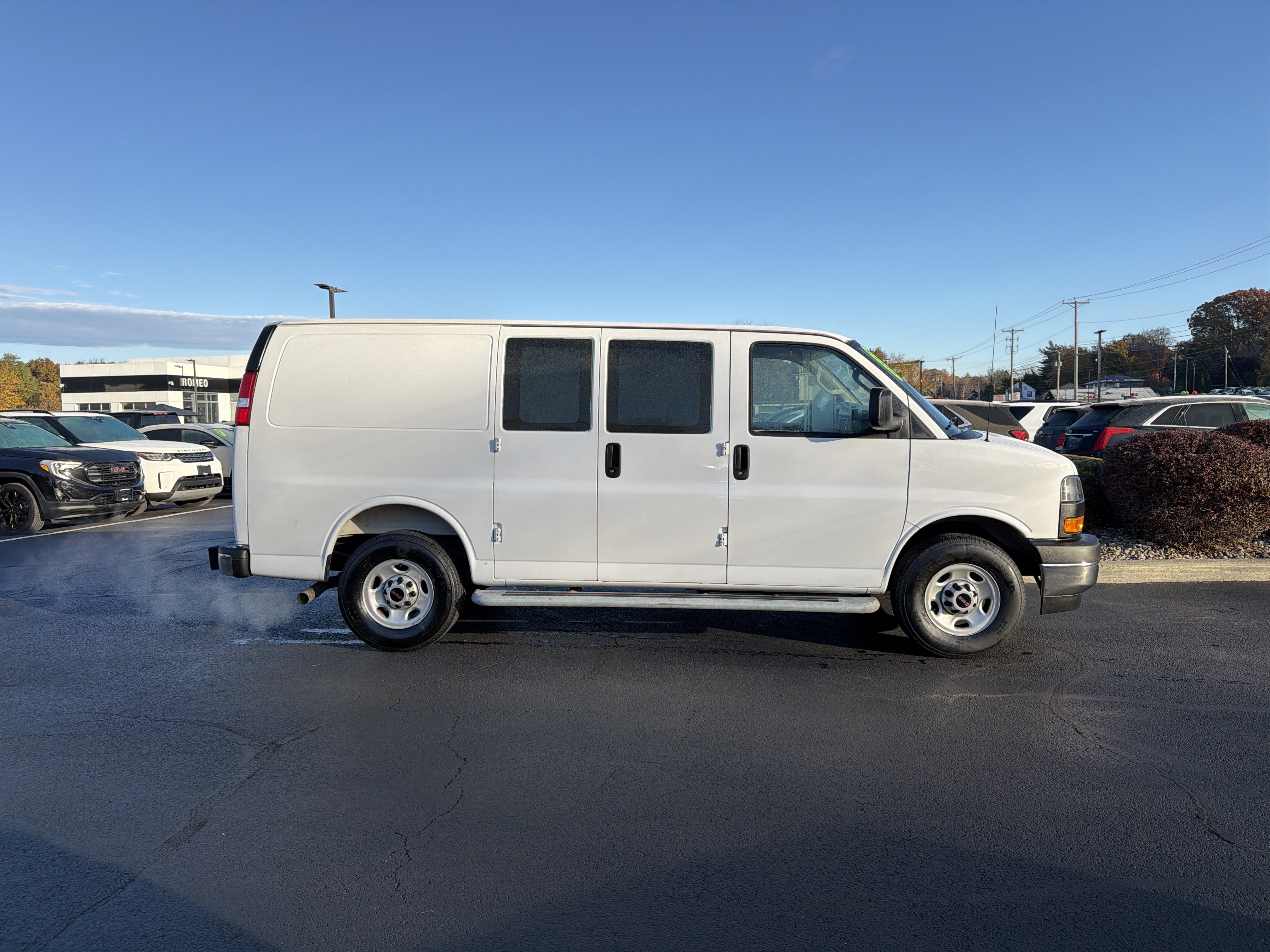 2025 GMC Savana Cargo Work Van