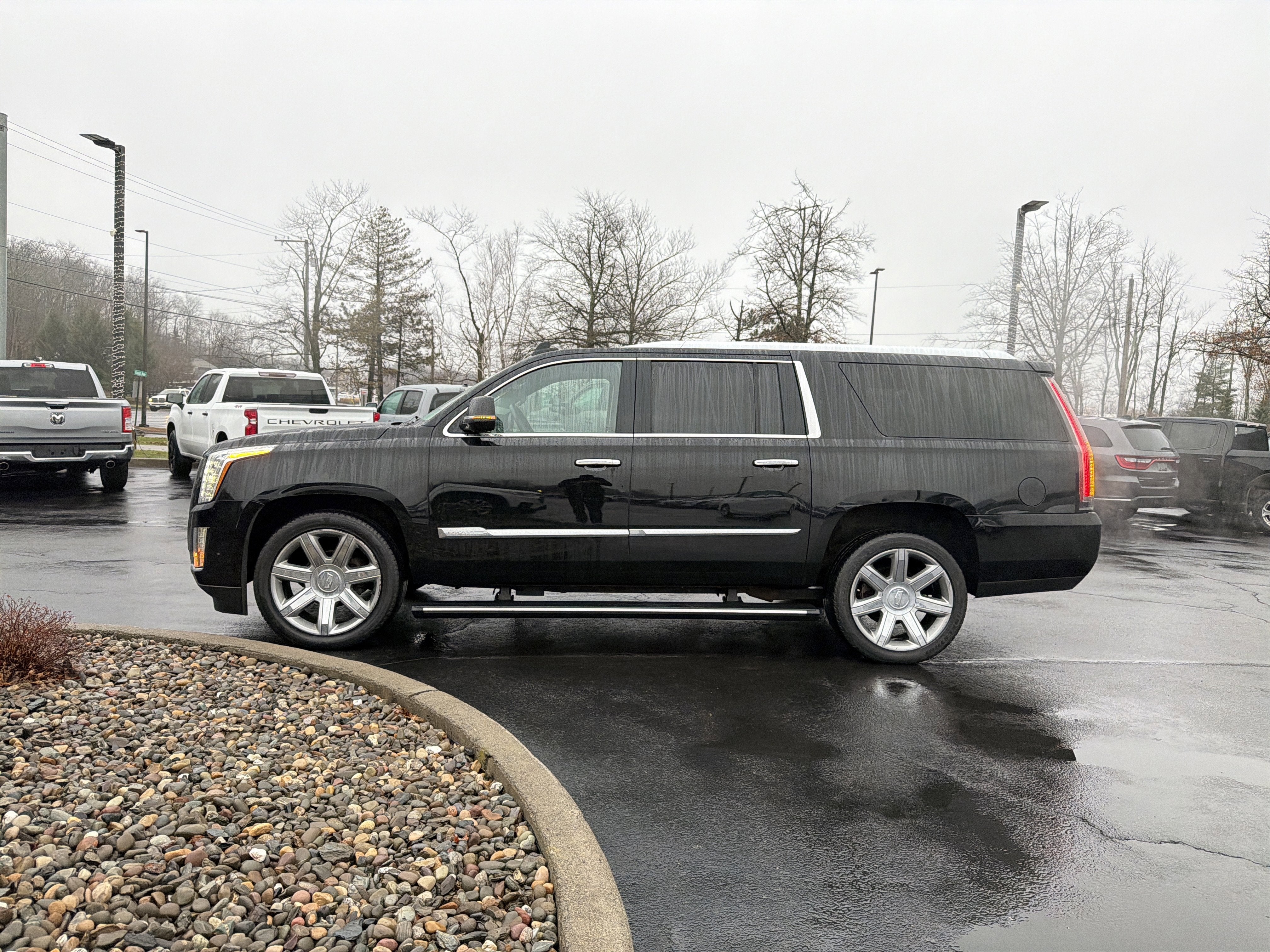 2017 Cadillac Escalade ESV Premium Luxury