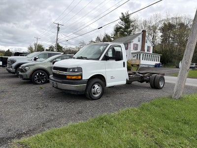 2021 Chevrolet Express Cutaway 4500 Van