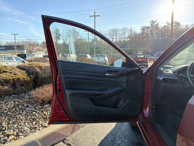 2022 Nissan Altima SR Intelligent AWD