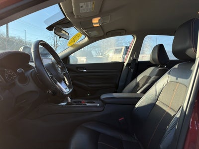 2022 Nissan Altima SR Intelligent AWD