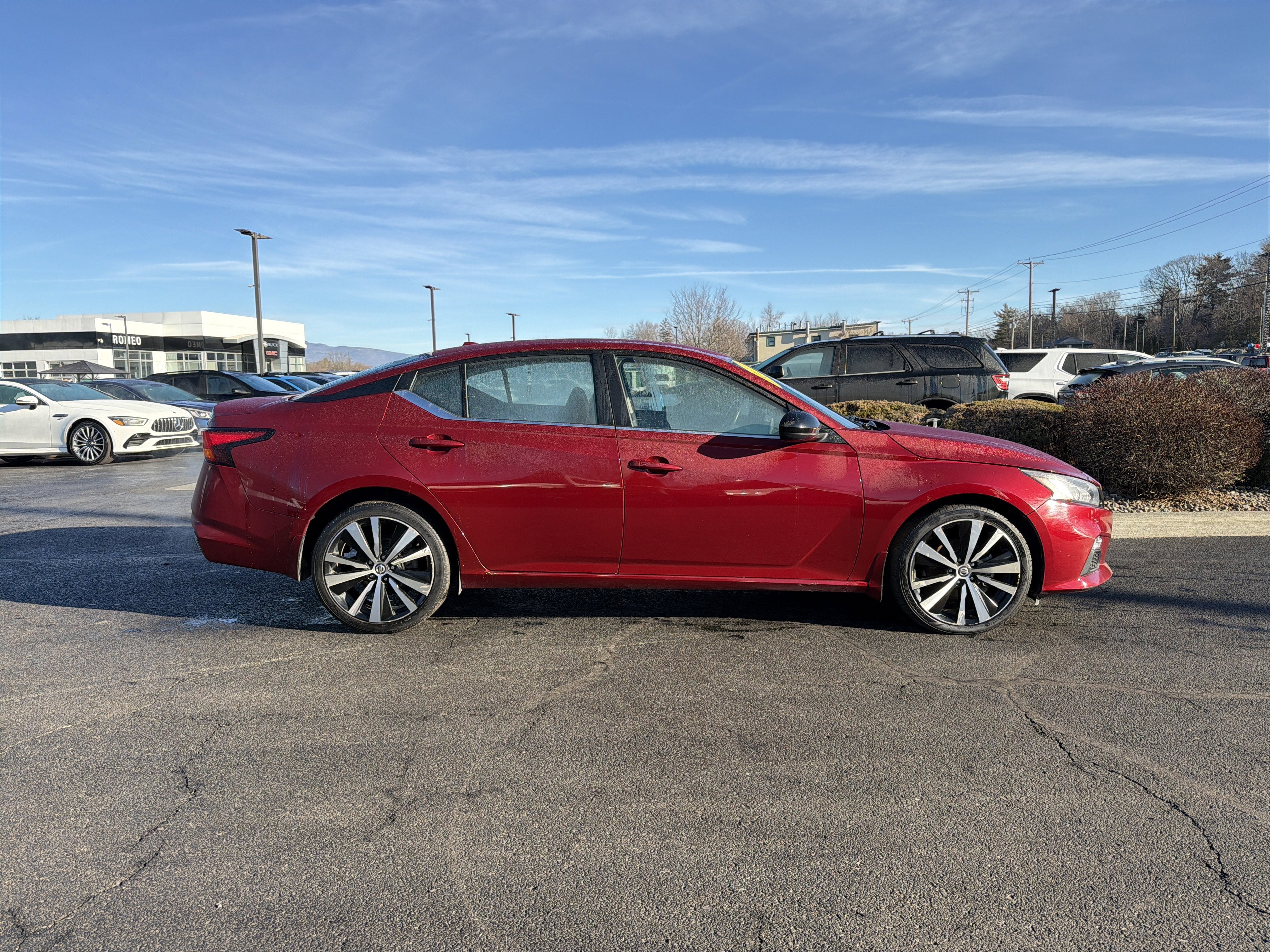 2022 Nissan Altima SR Intelligent AWD