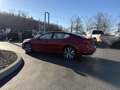 2022 Nissan Altima SR Intelligent AWD