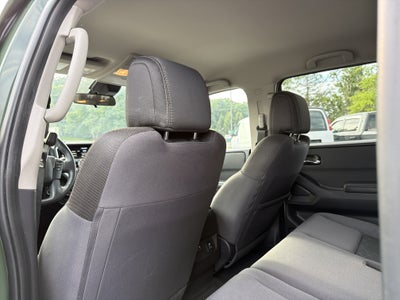 2025 Nissan Frontier Crew Cab SV 4x4