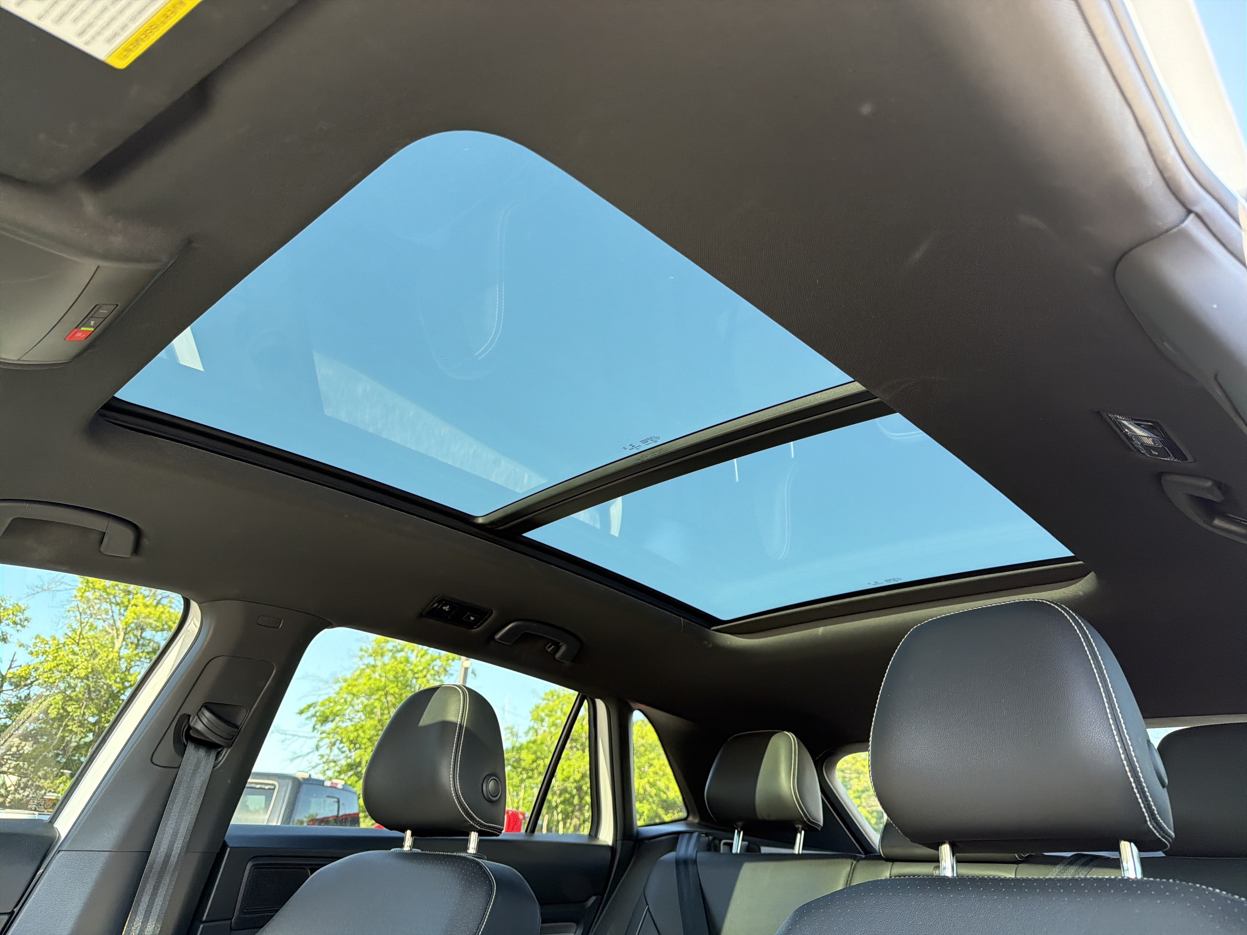 2023 Volkswagen Atlas Cross Sport 2.0T SEL R-Line Black