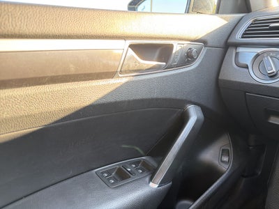 2018 Volkswagen Passat 2.0T S