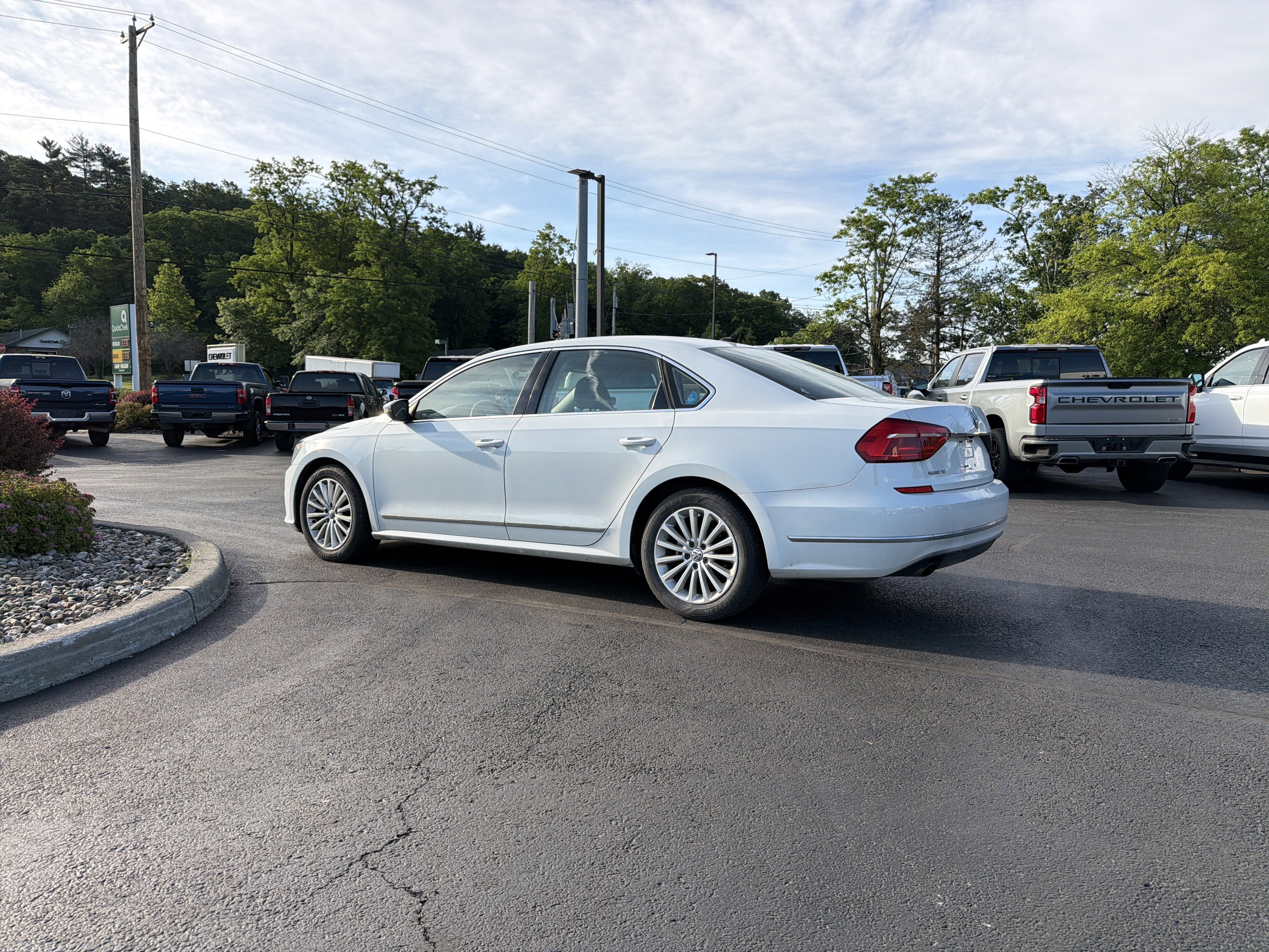 2016 Volkswagen Passat 1.8T SE