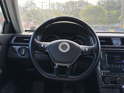 2016 Volkswagen Passat 1.8T SE