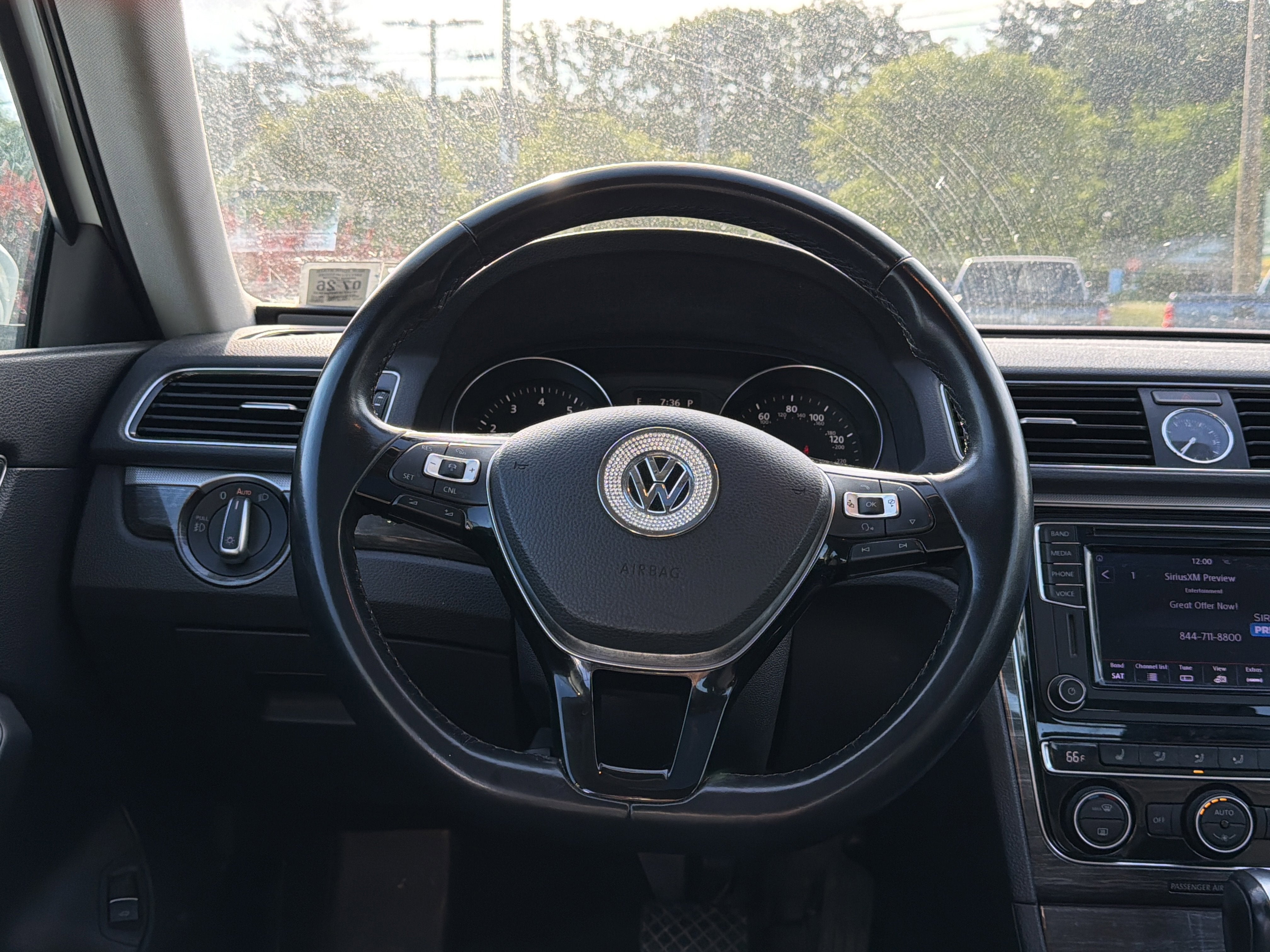 2016 Volkswagen Passat 1.8T SE