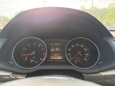 2016 Volkswagen Passat 1.8T SE