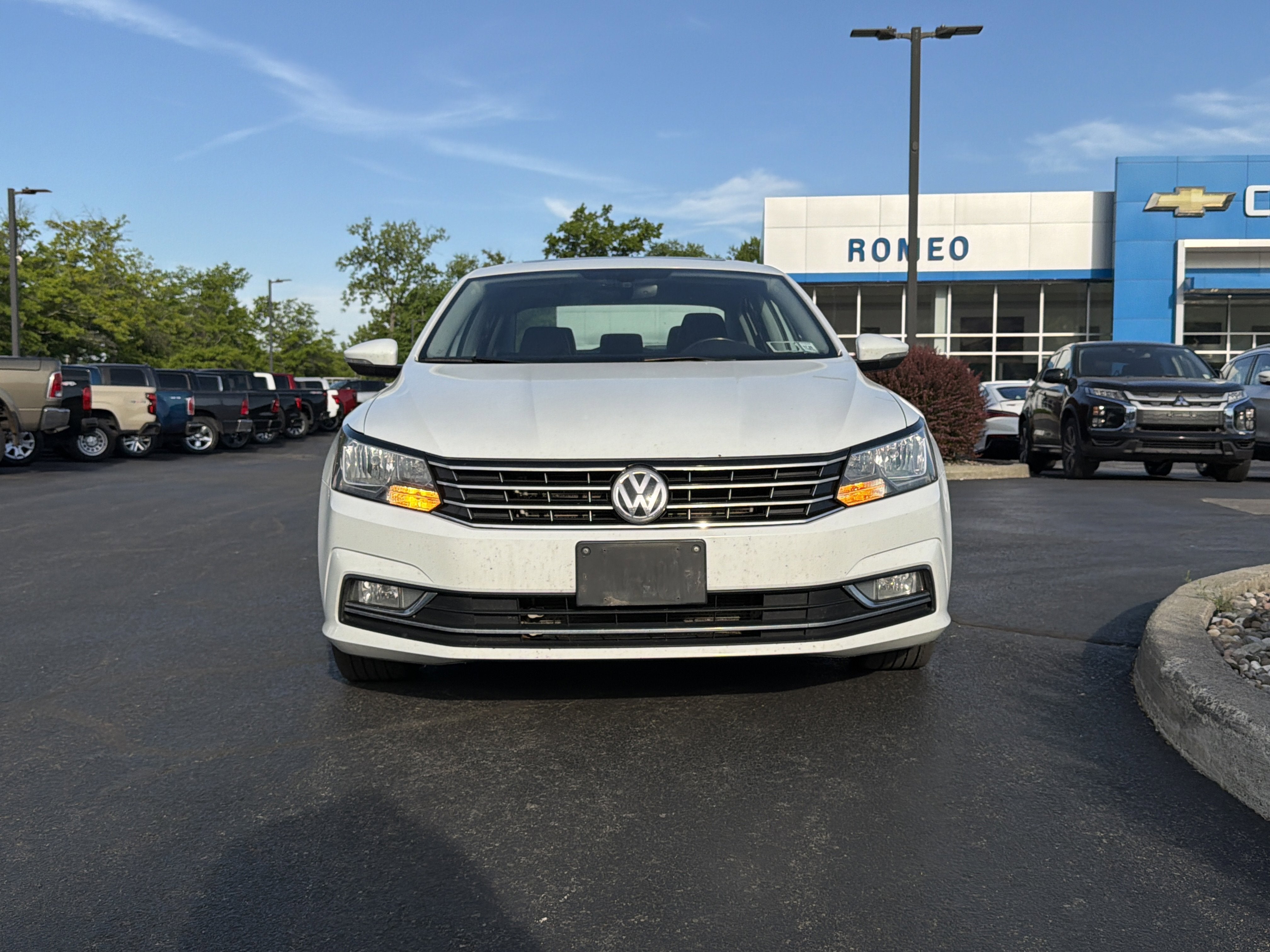 2016 Volkswagen Passat 1.8T SE