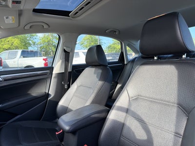 2016 Volkswagen Passat 1.8T SE