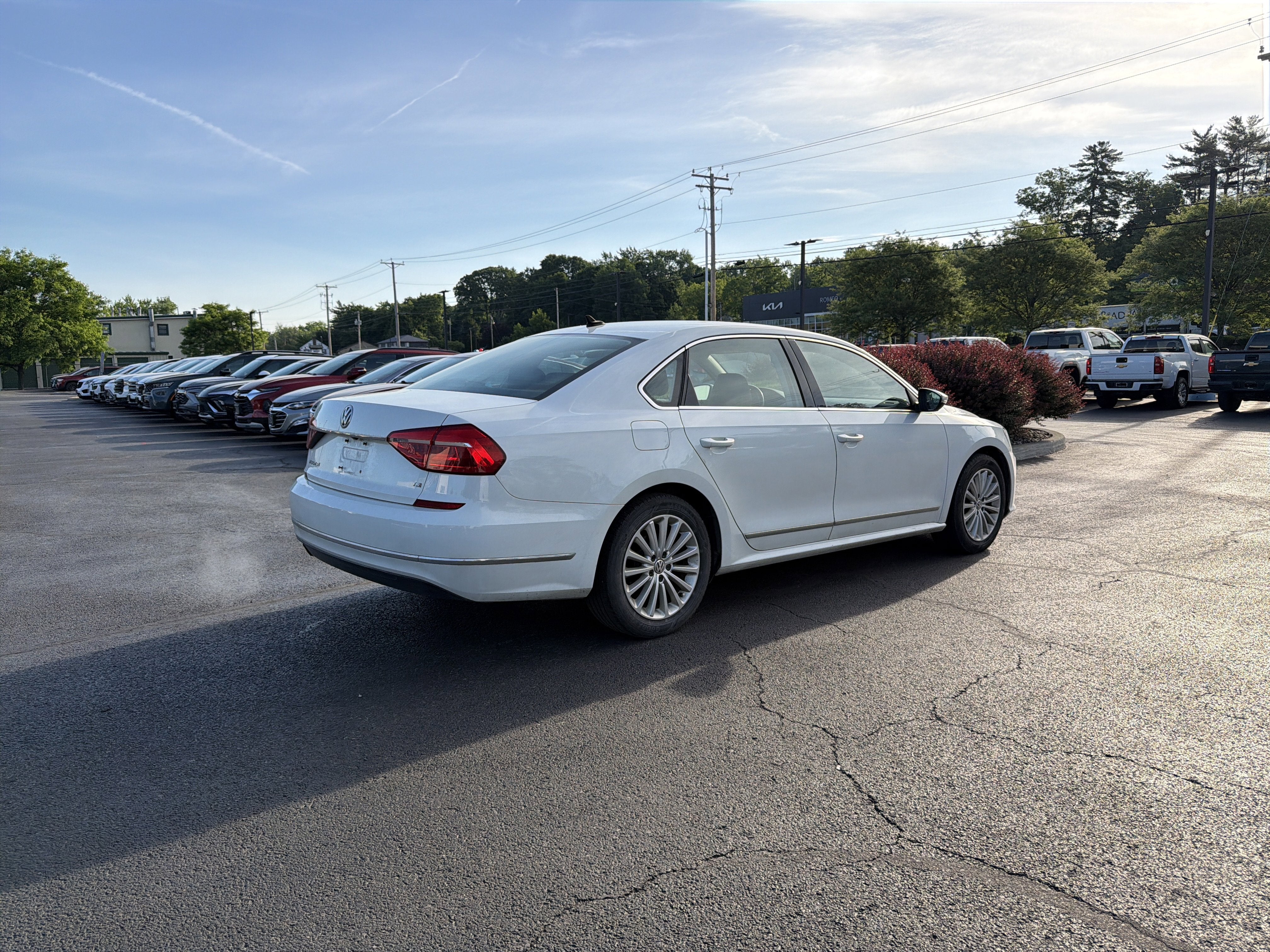 2016 Volkswagen Passat 1.8T SE
