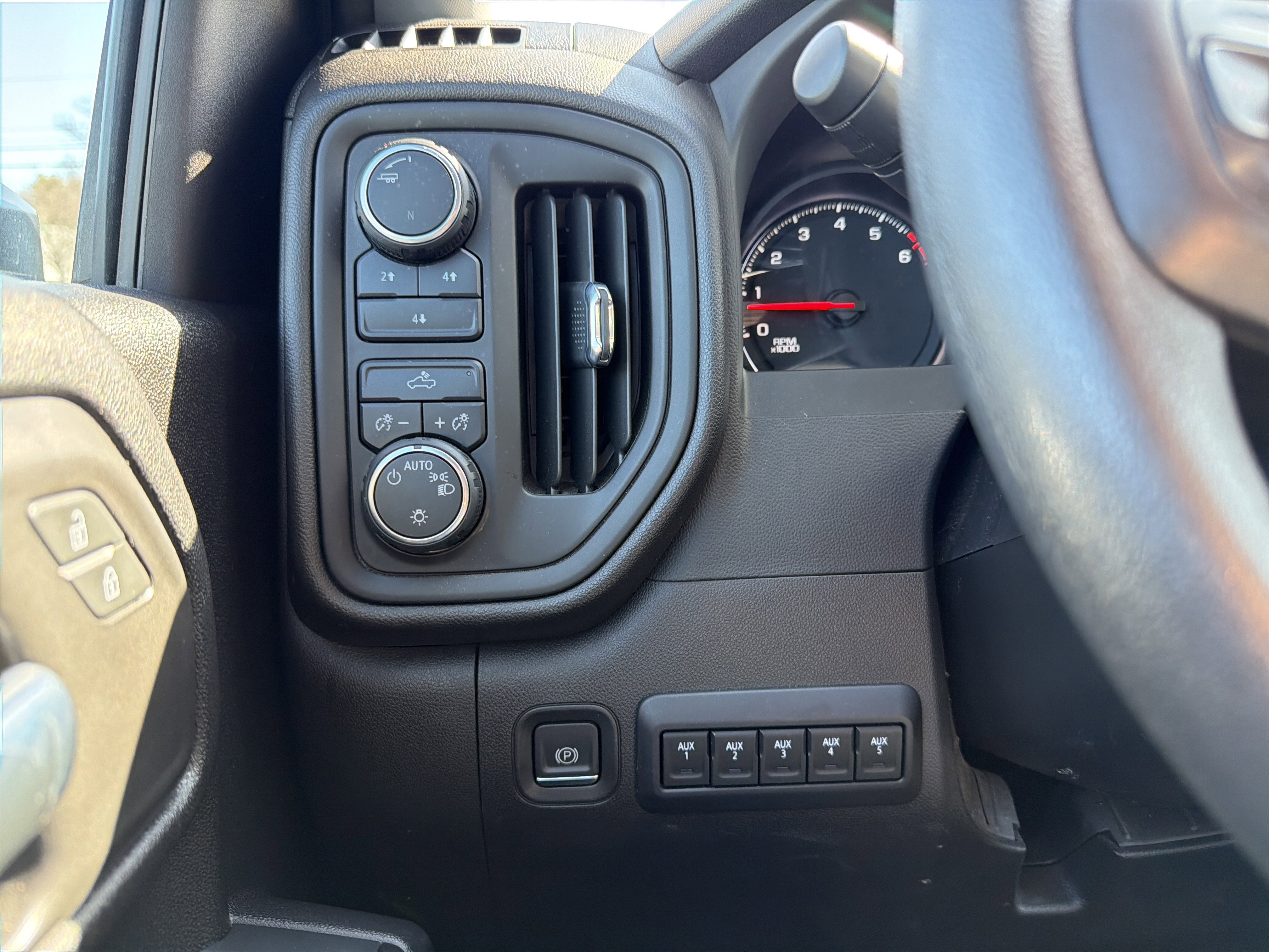 2023 Chevrolet Silverado 2500 HD Custom